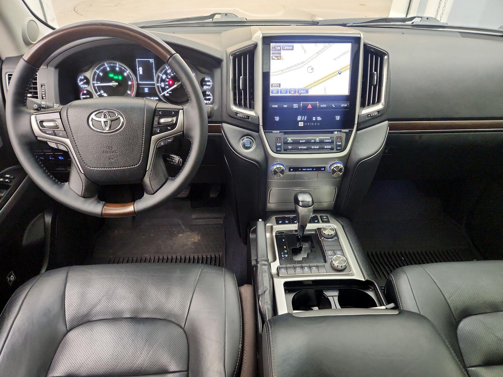 Thumbnail: 2017 Toyota Land Cruiser - 9