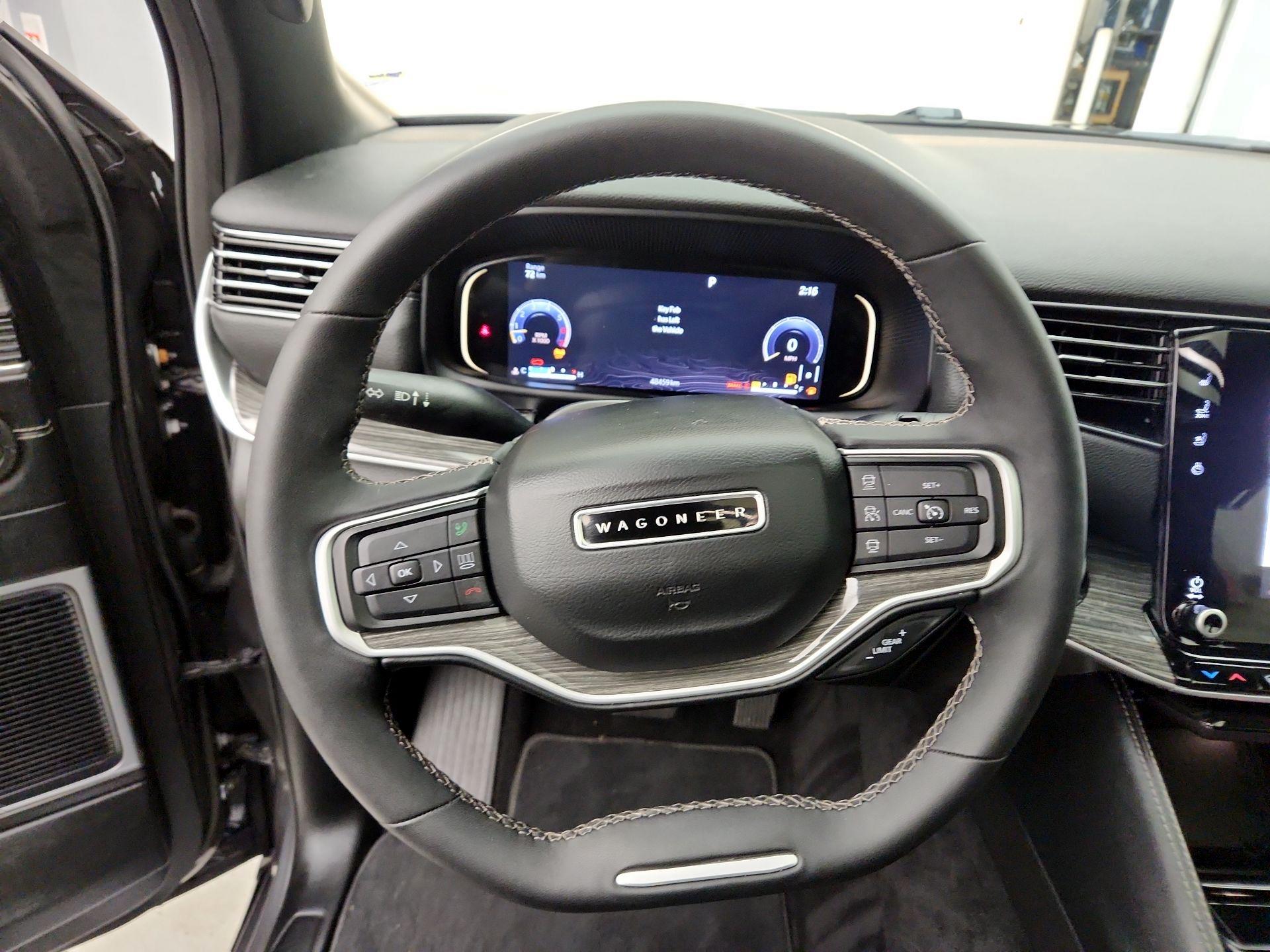 Thumbnail: 2022 Jeep Wagoneer - 10