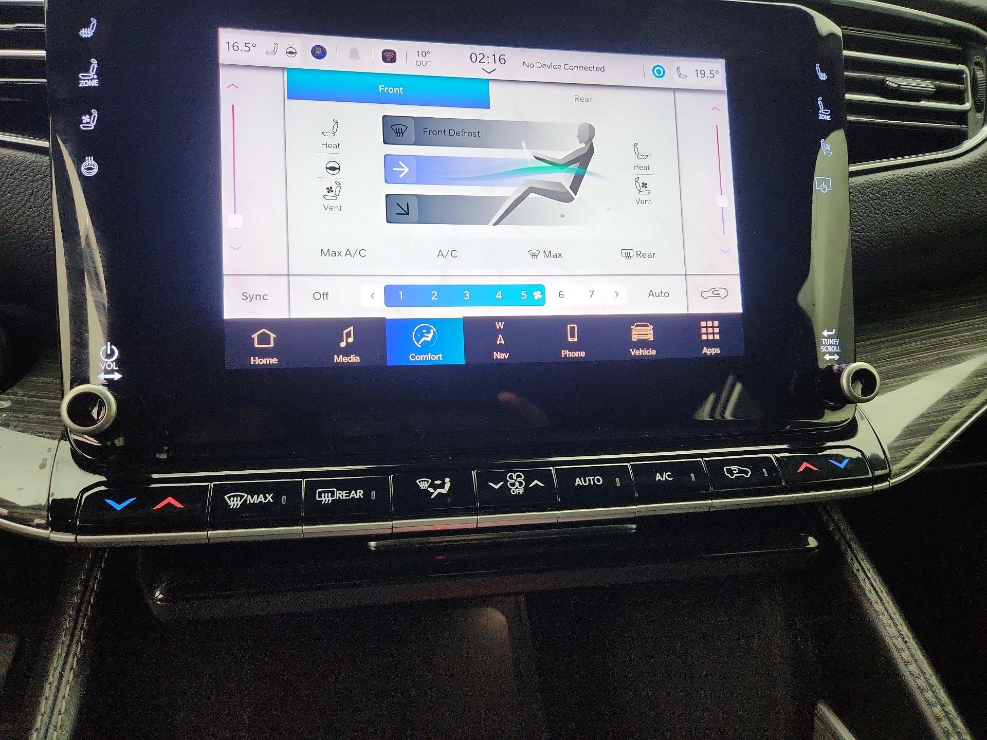 Thumbnail: 2022 Jeep Wagoneer - 17