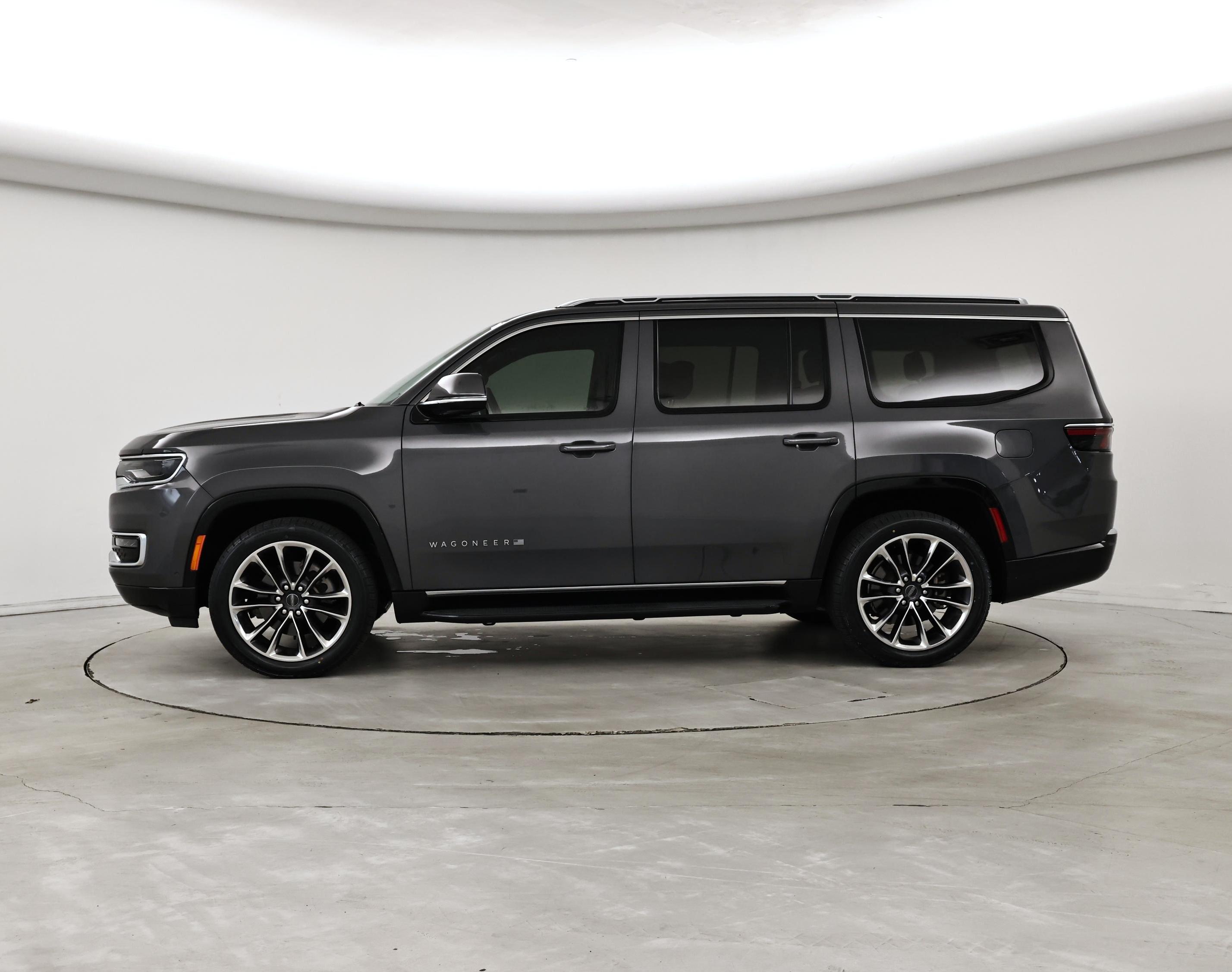 Thumbnail: 2022 Jeep Wagoneer - 3