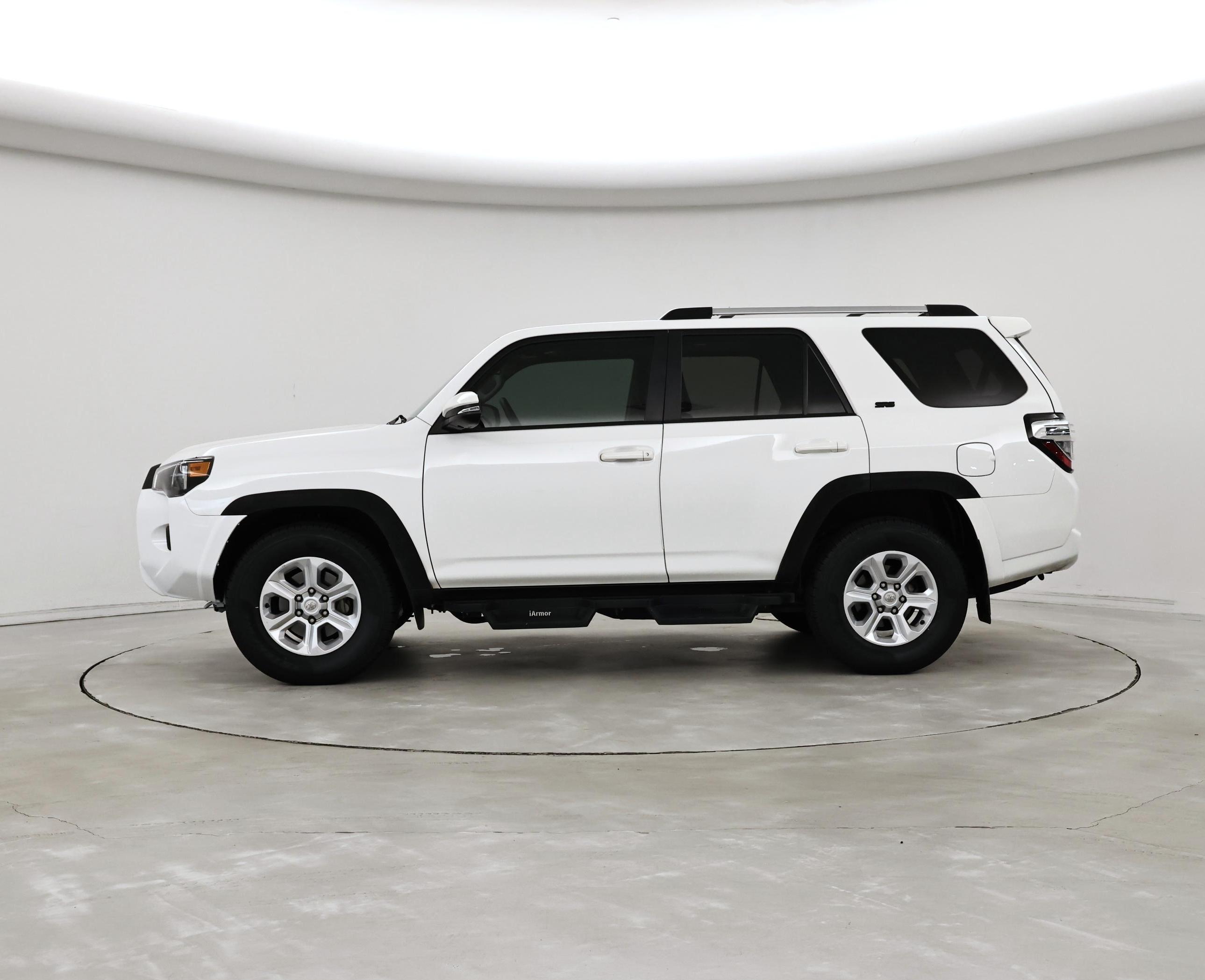 Thumbnail: 2022 Toyota 4Runner - 3