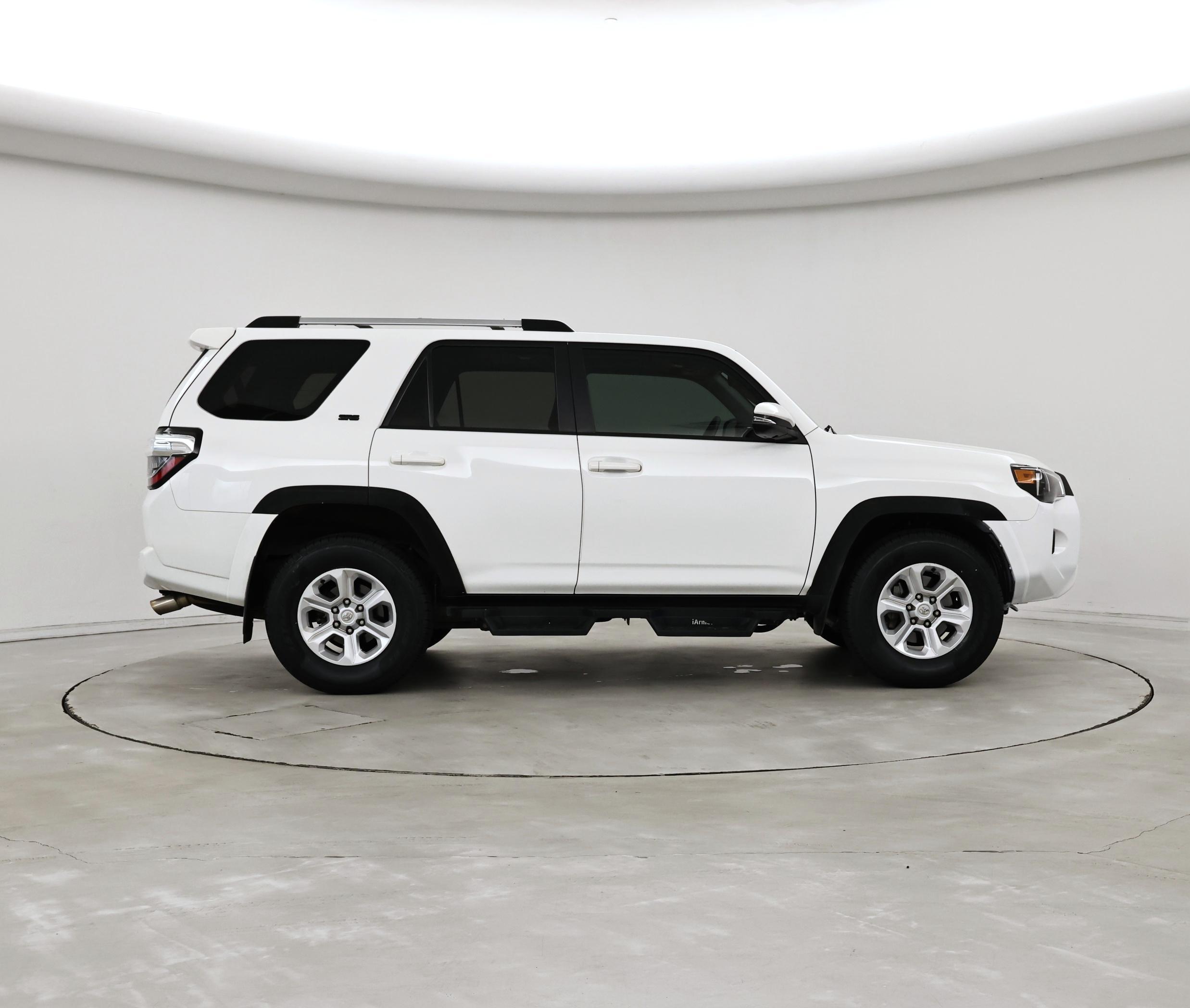 Thumbnail: 2022 Toyota 4Runner - 7
