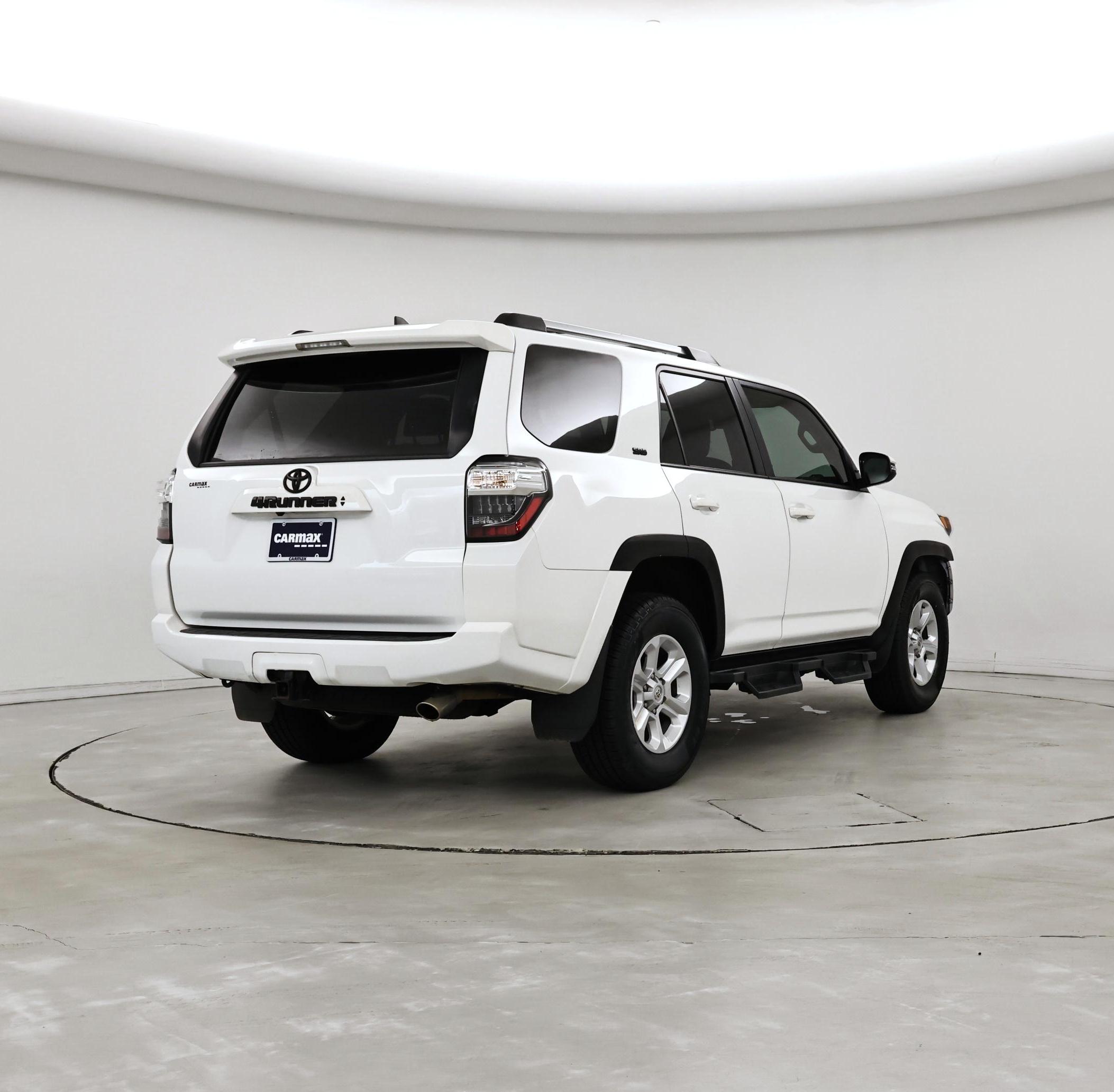 Thumbnail: 2022 Toyota 4Runner - 8