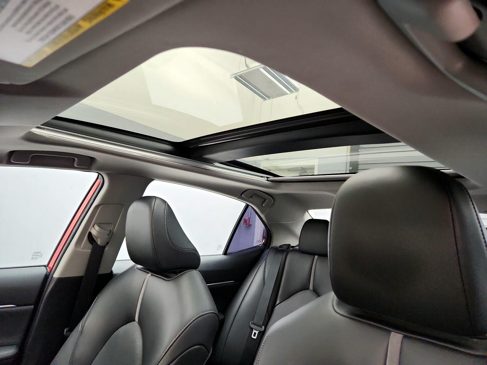 Thumbnail: 2022 Toyota Camry - 20