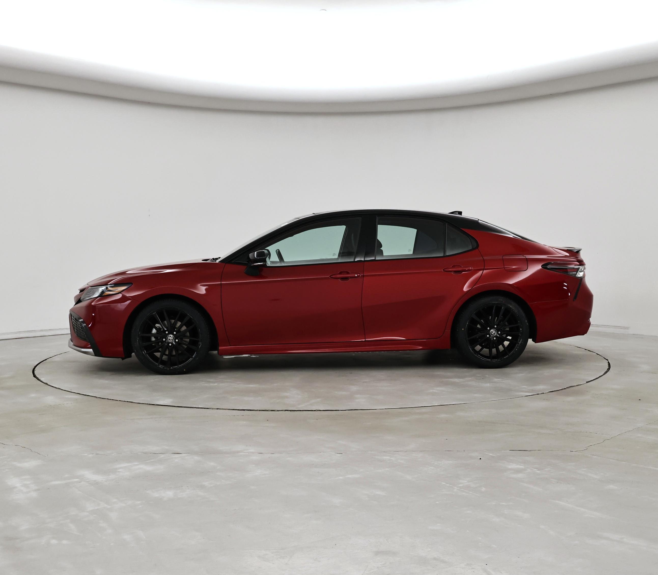 Thumbnail: 2022 Toyota Camry - 3