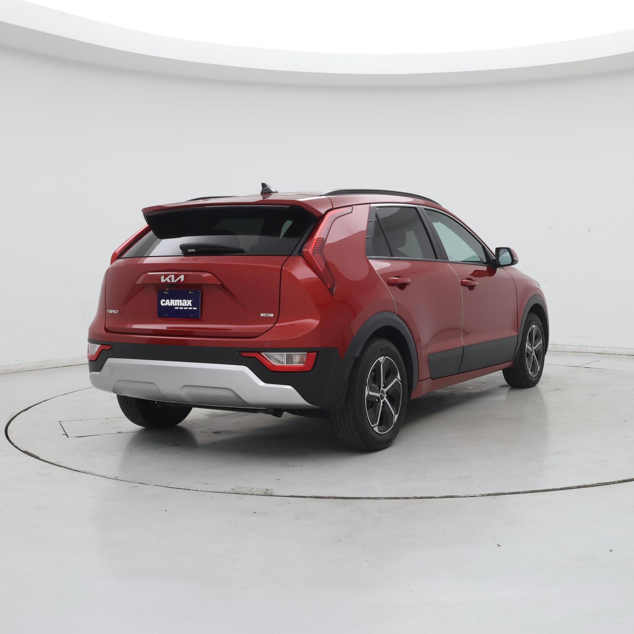 Thumbnail: 2023 Kia Niro - 8