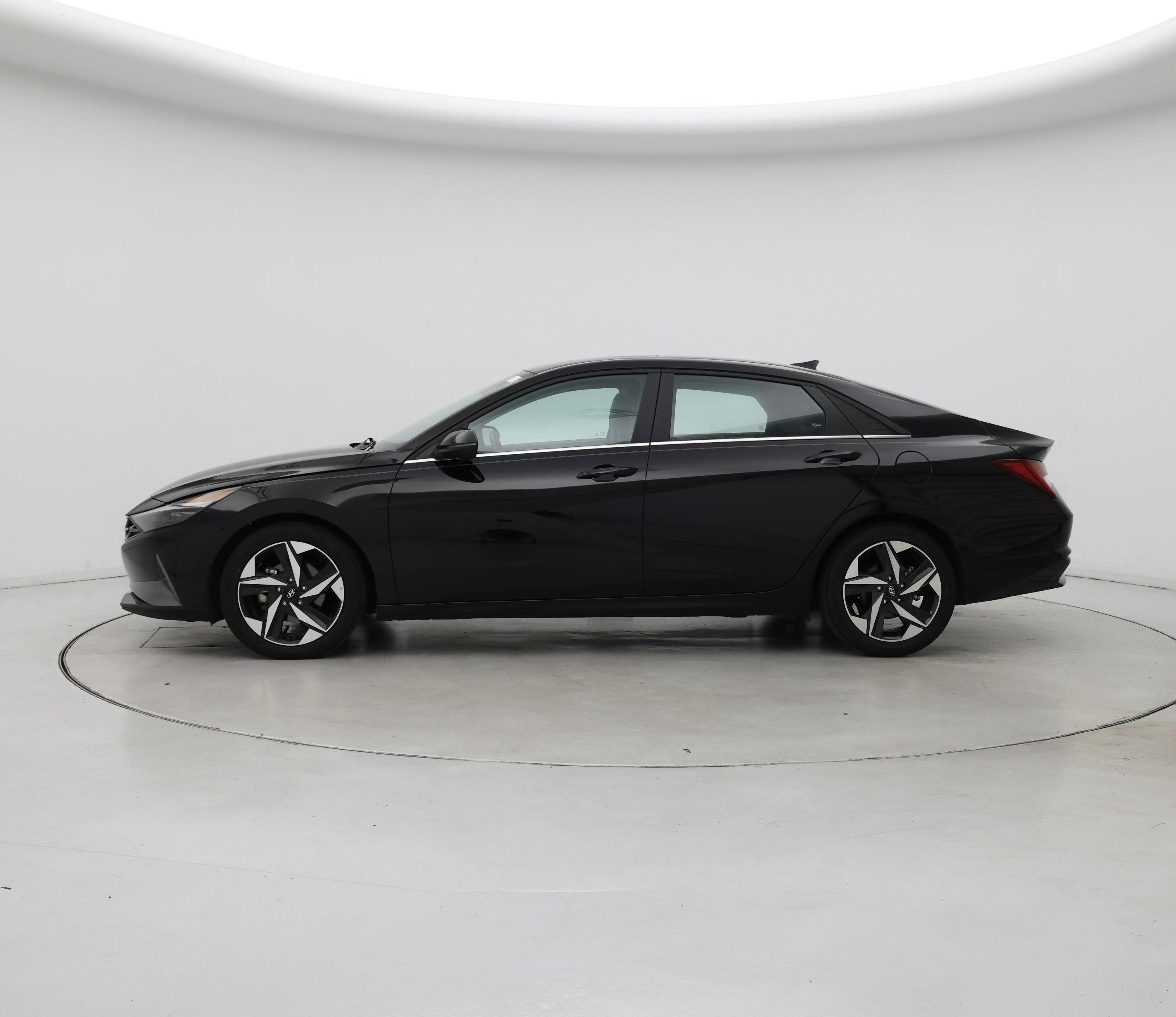 Thumbnail: 2023 Hyundai Elantra - 3