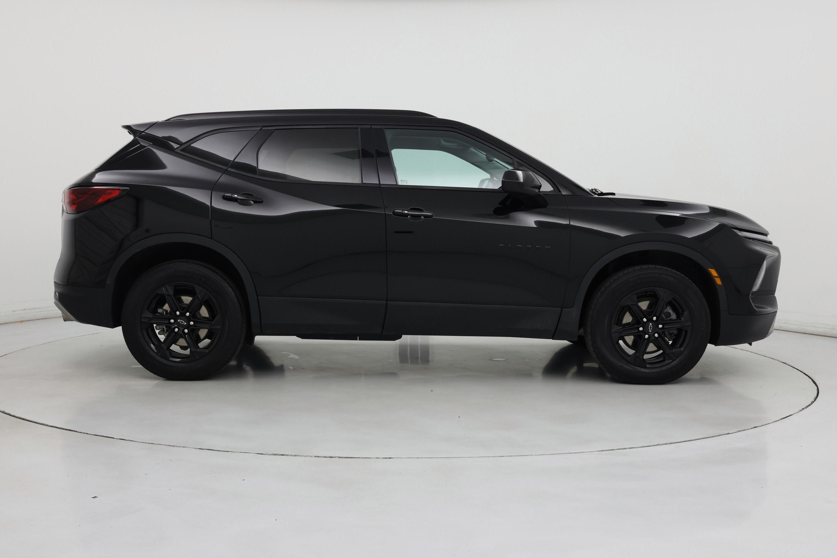 Thumbnail: 2023 Chevrolet Blazer - 7