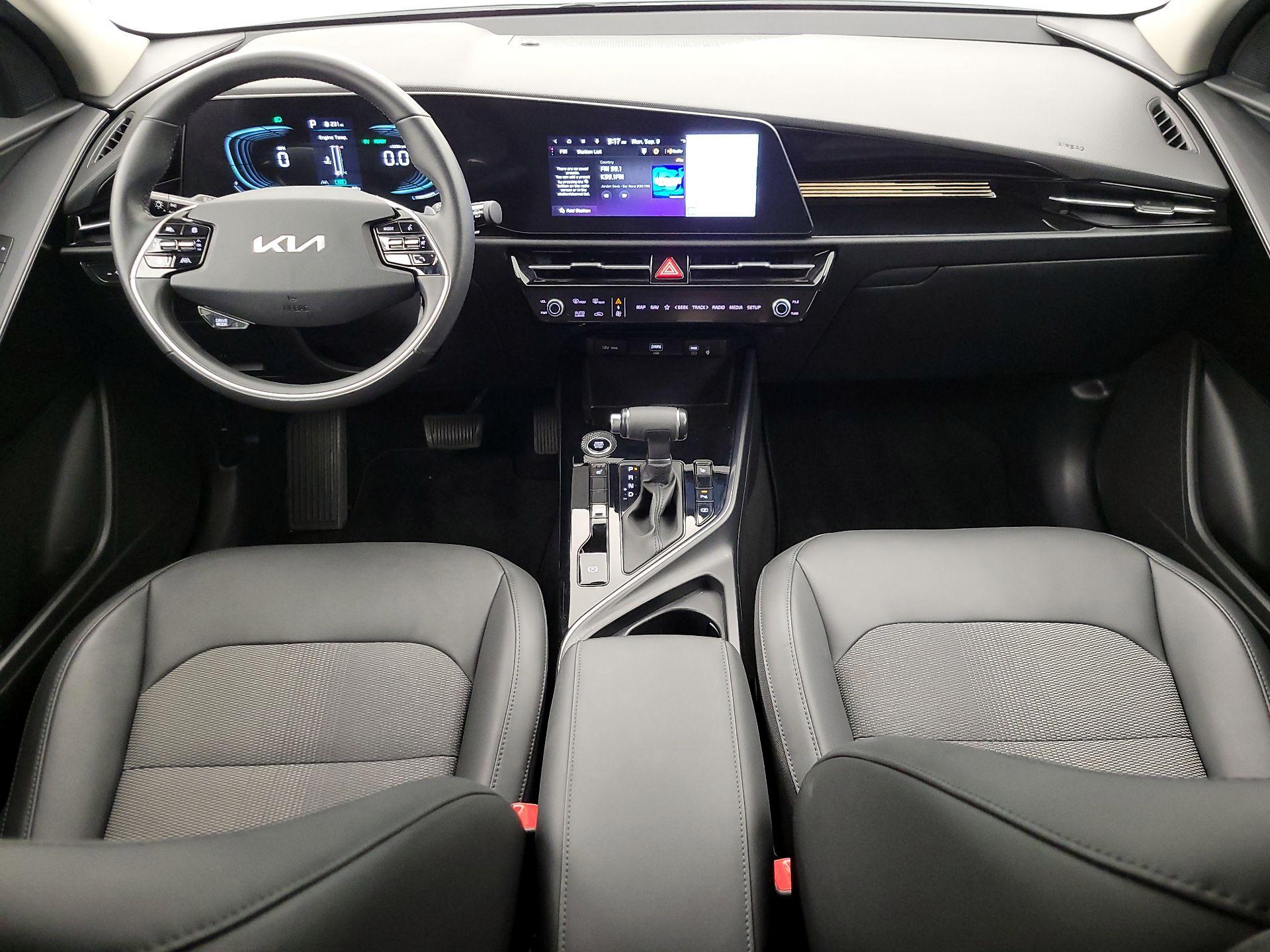 Thumbnail: 2023 Kia Niro - 9