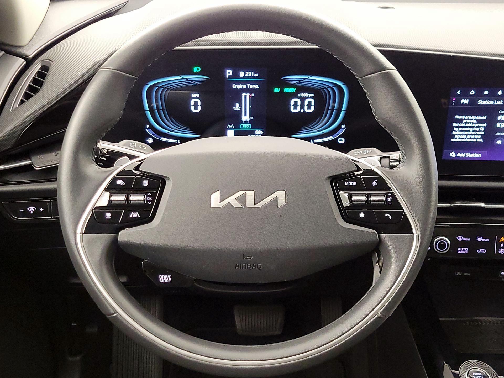 Thumbnail: 2023 Kia Niro - 10