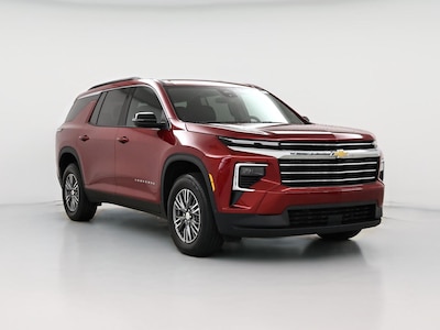 Red 2025 Chevrolet Traverse LT