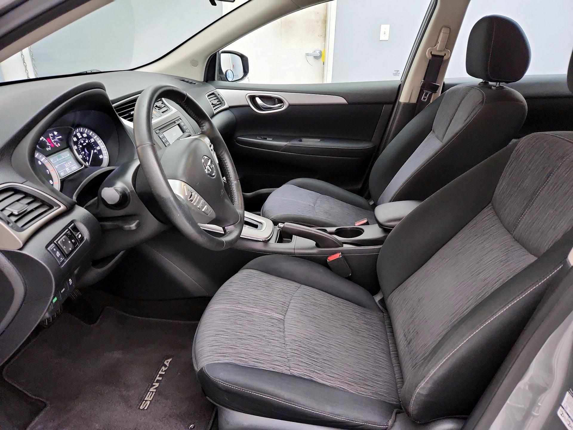 Thumbnail: 2014 Nissan Sentra - 11