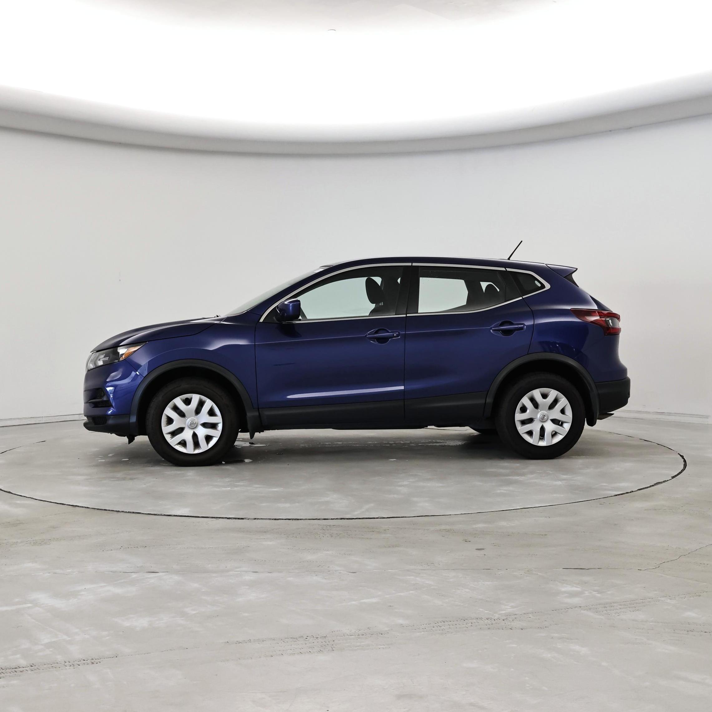 Thumbnail: 2020 Nissan Rogue Sport - 3