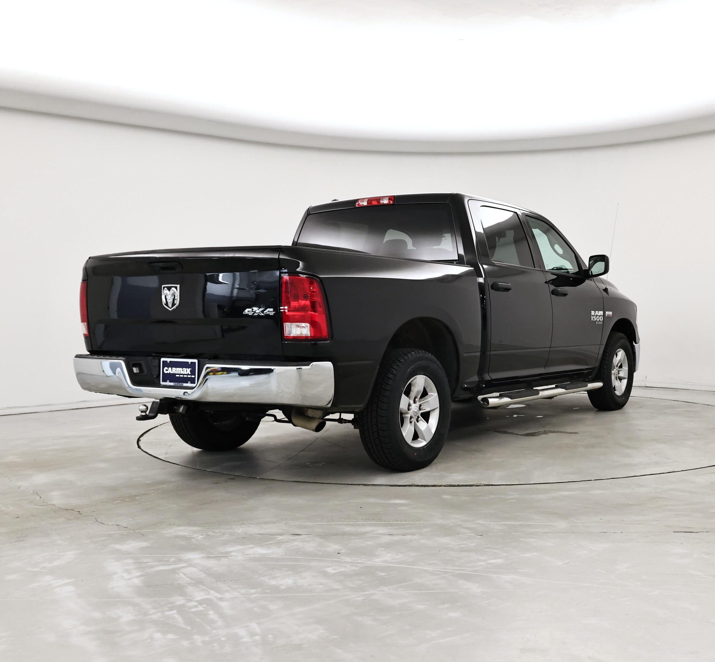 Thumbnail: 2019 RAM 1500 Classic - 8