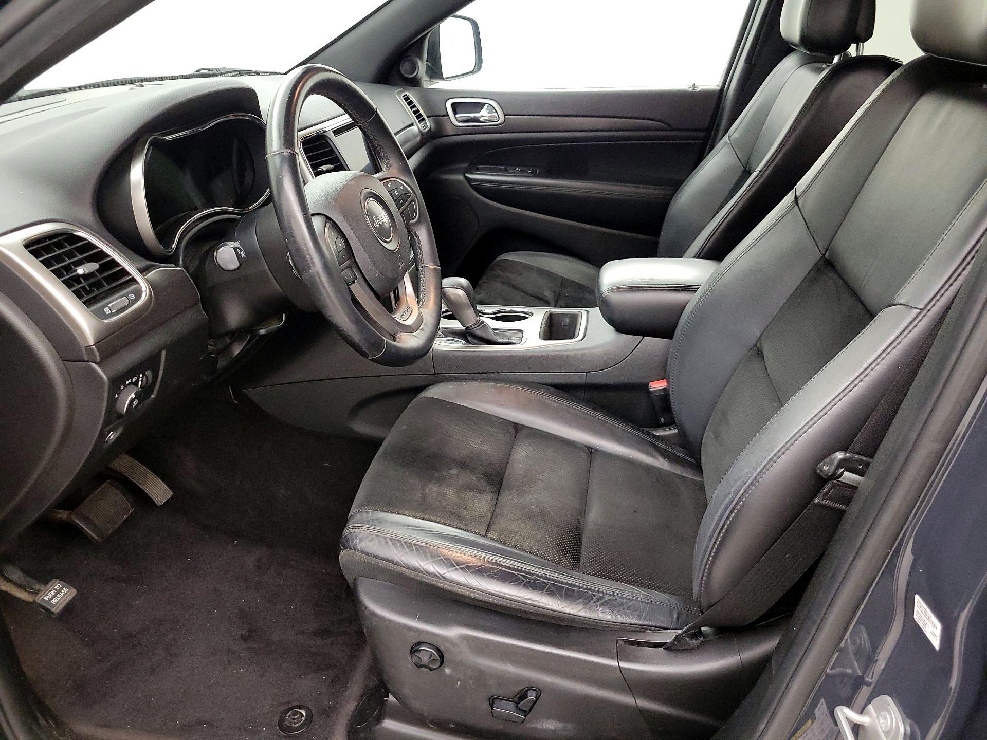 Thumbnail: 2018 Jeep Grand Cherokee - 11