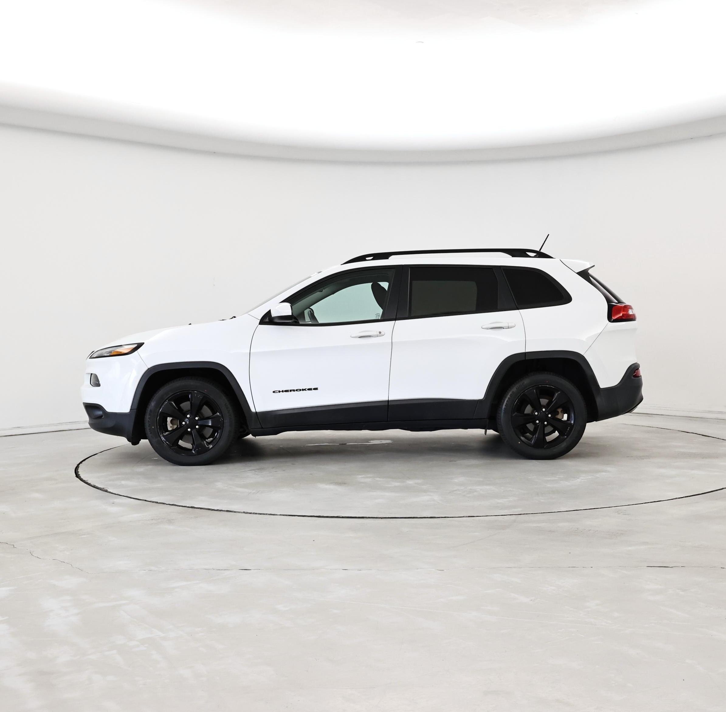 Thumbnail: 2018 Jeep Cherokee - 3