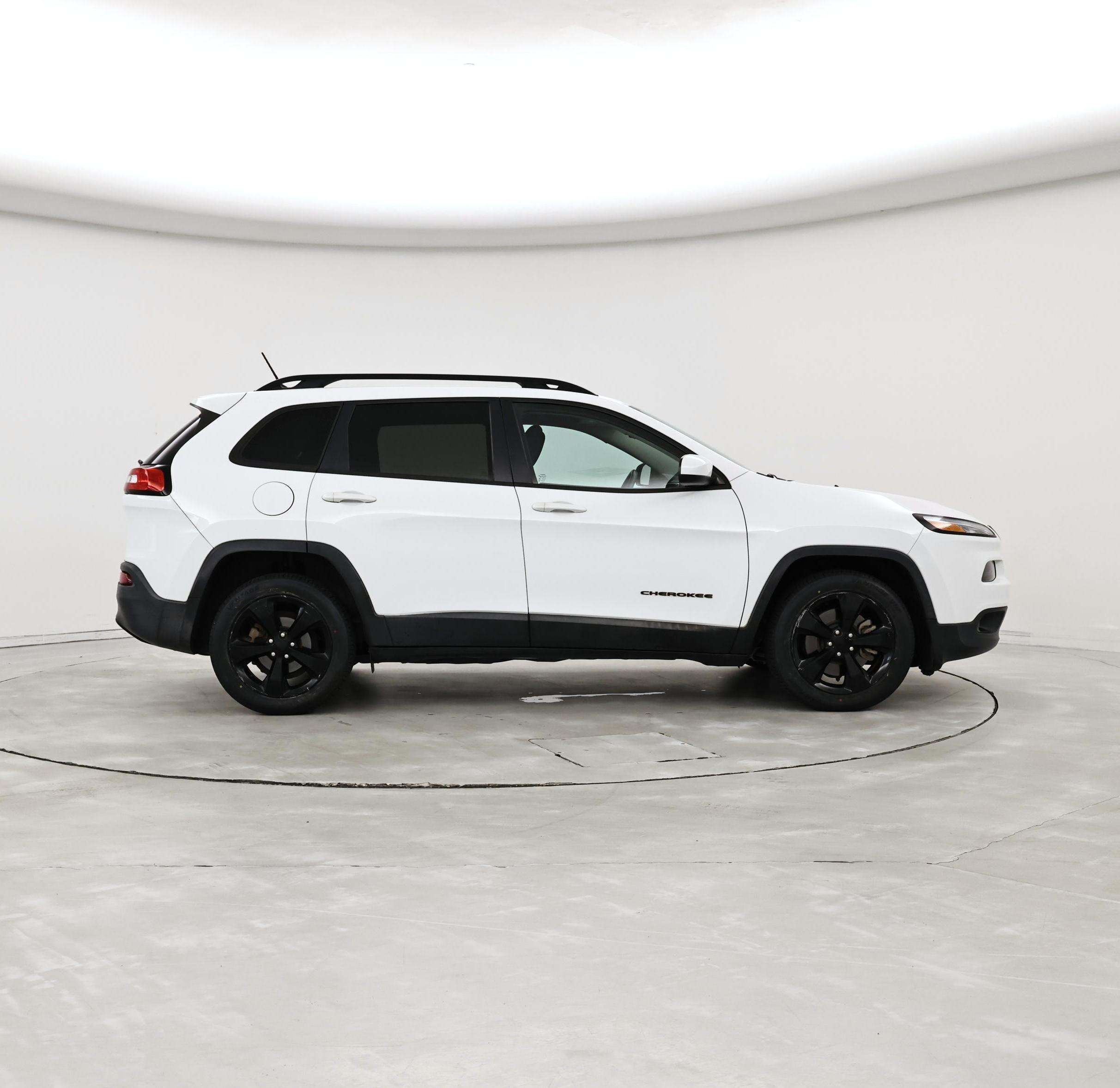 Thumbnail: 2018 Jeep Cherokee - 7
