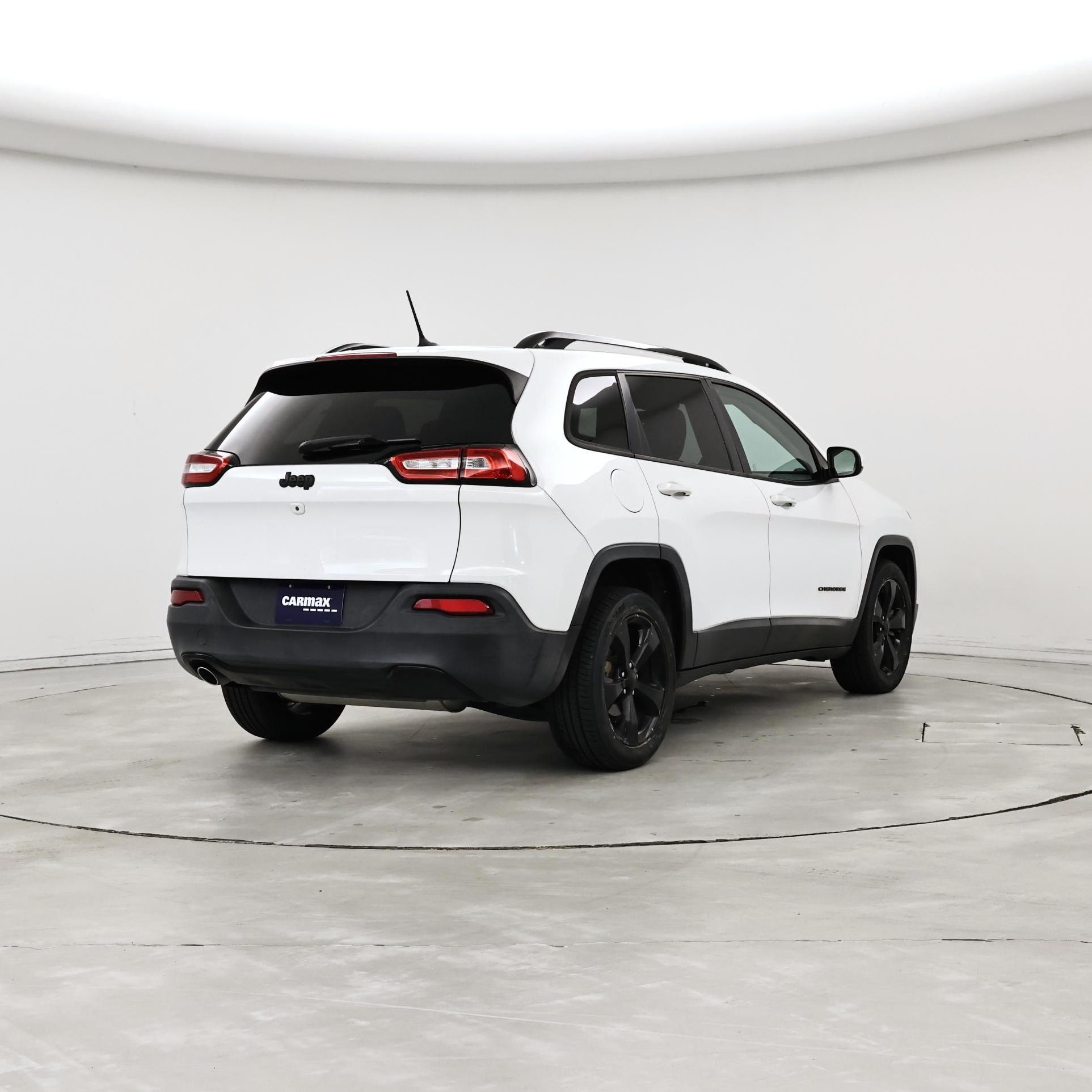 Thumbnail: 2018 Jeep Cherokee - 8