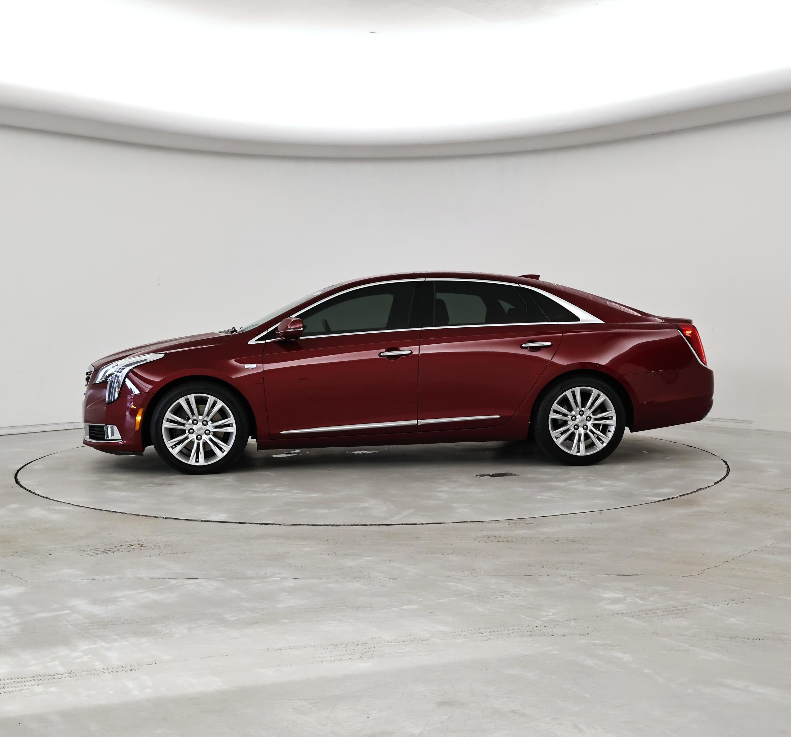 Thumbnail: 2018 Cadillac XTS - 3
