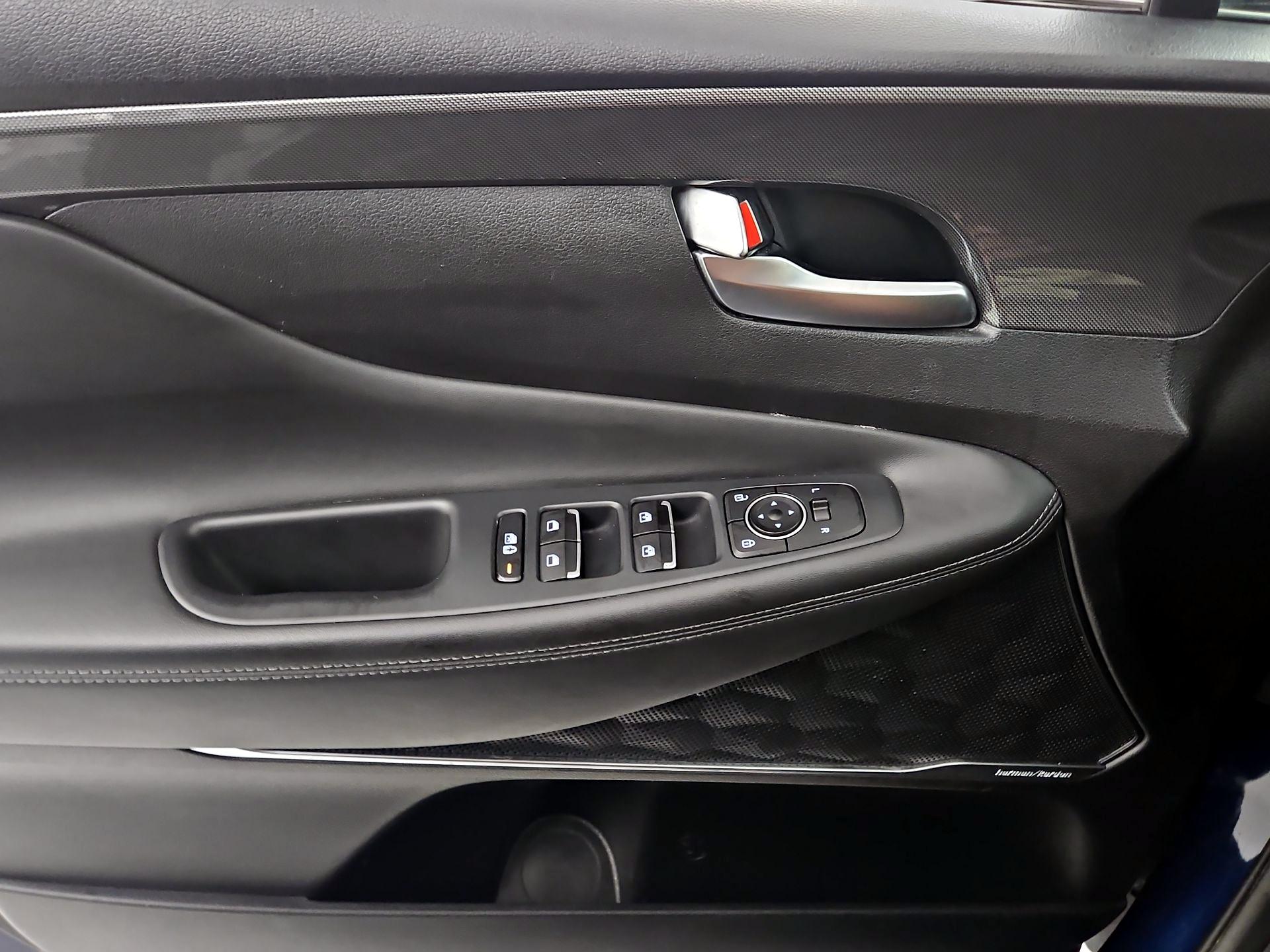 Thumbnail: 2022 Hyundai Santa Fe - 10
