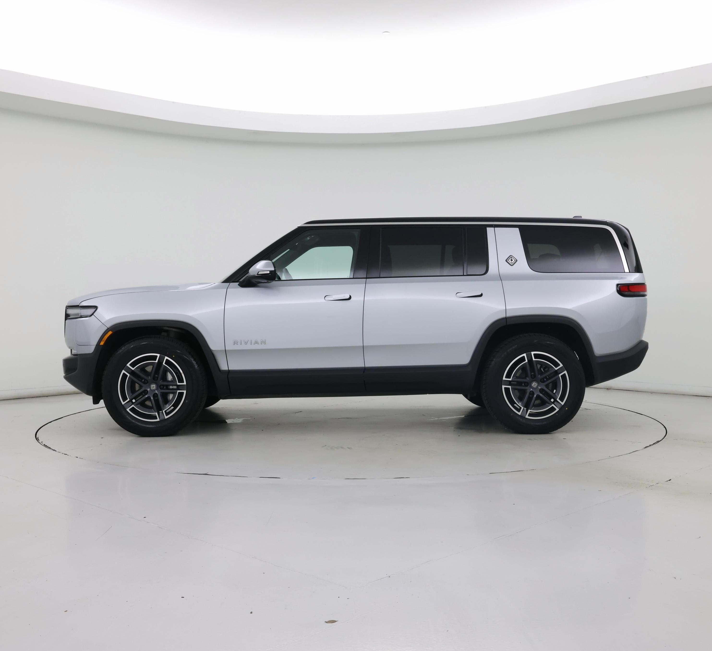 Thumbnail: 2025 Rivian R1S - 3