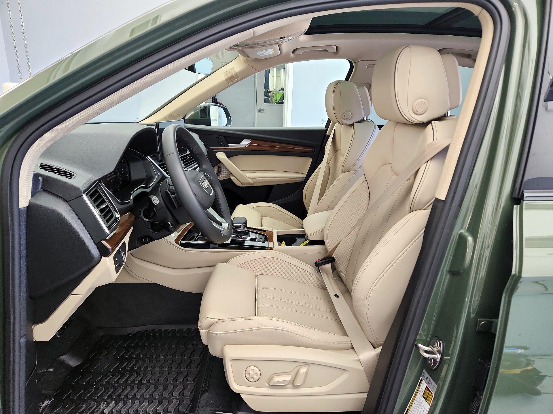 Thumbnail: 2024 Audi Q5 - 11