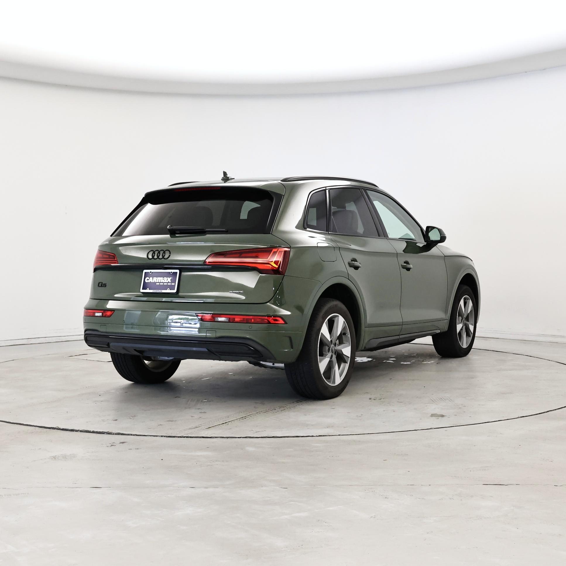 Thumbnail: 2024 Audi Q5 - 8