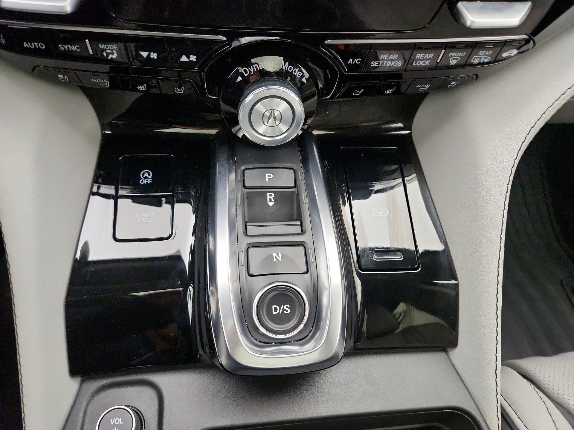 Thumbnail: 2025 Acura MDX - 17