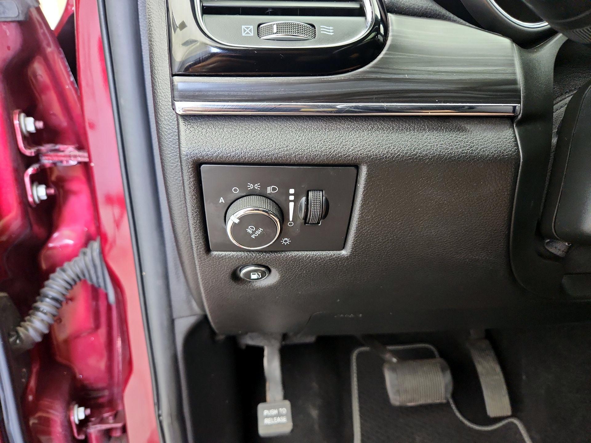 Thumbnail: 2021 Jeep Grand Cherokee - 13