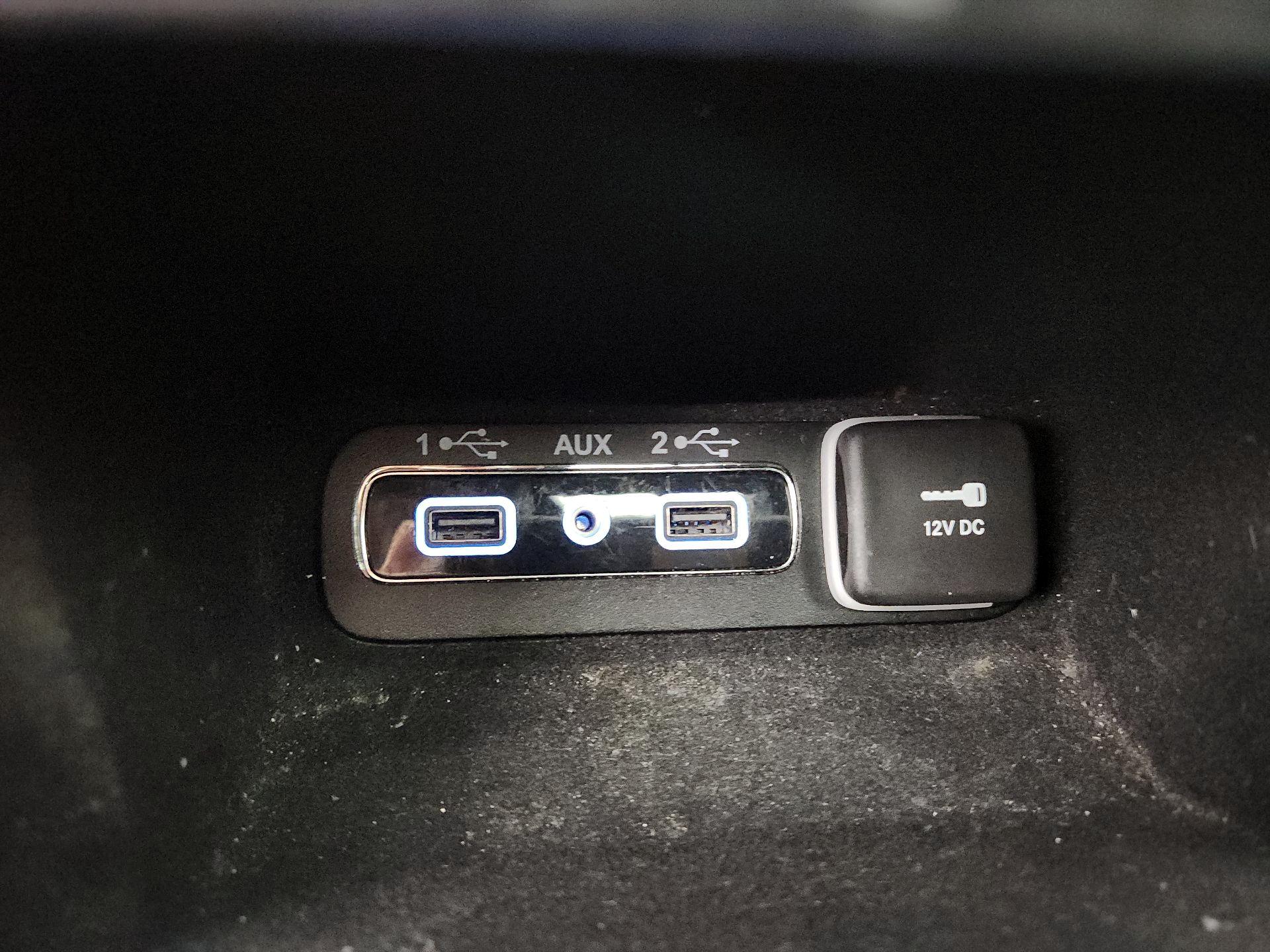 Thumbnail: 2021 Jeep Grand Cherokee - 19