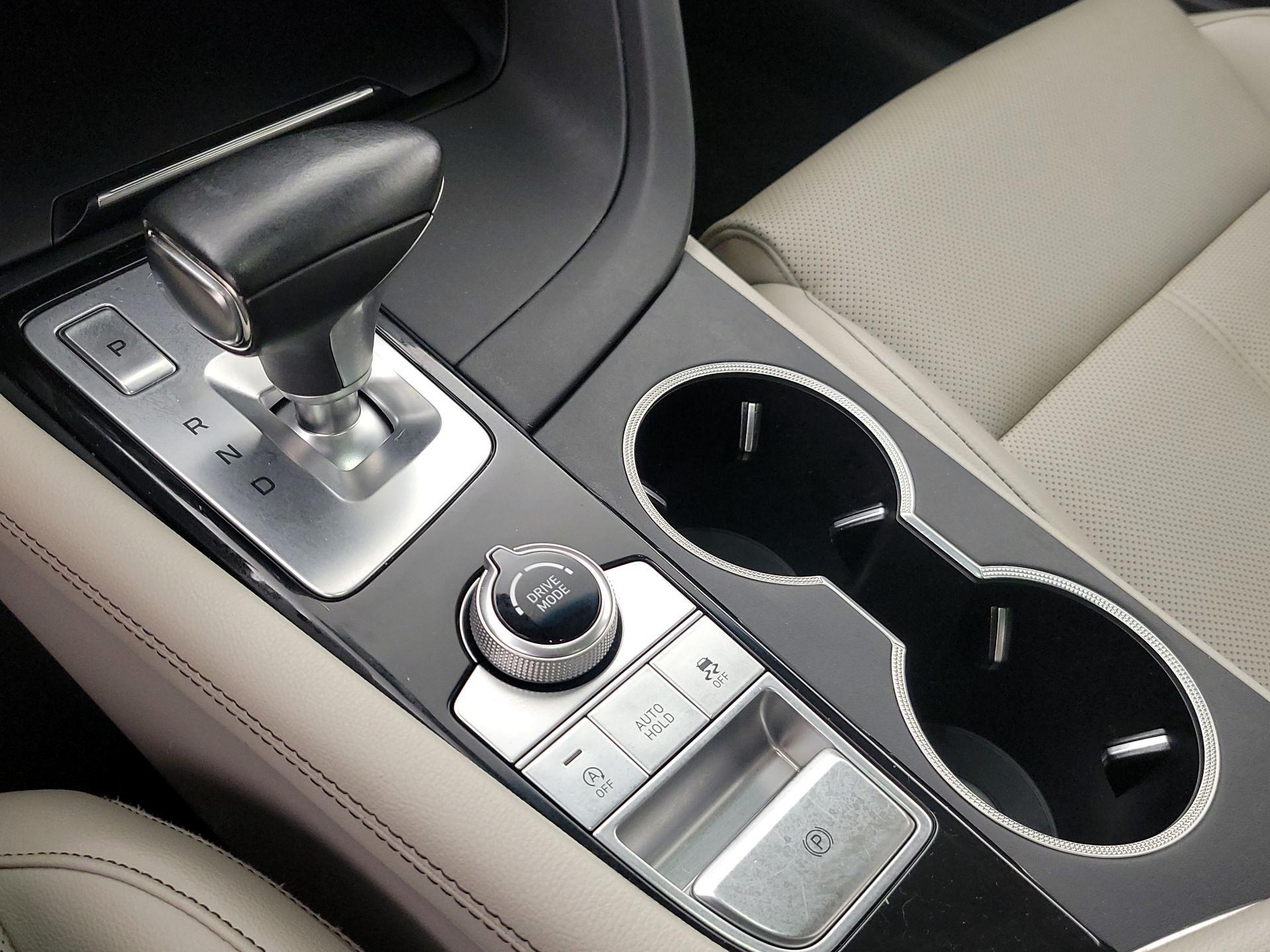 Thumbnail: 2019 Genesis G70 - 17