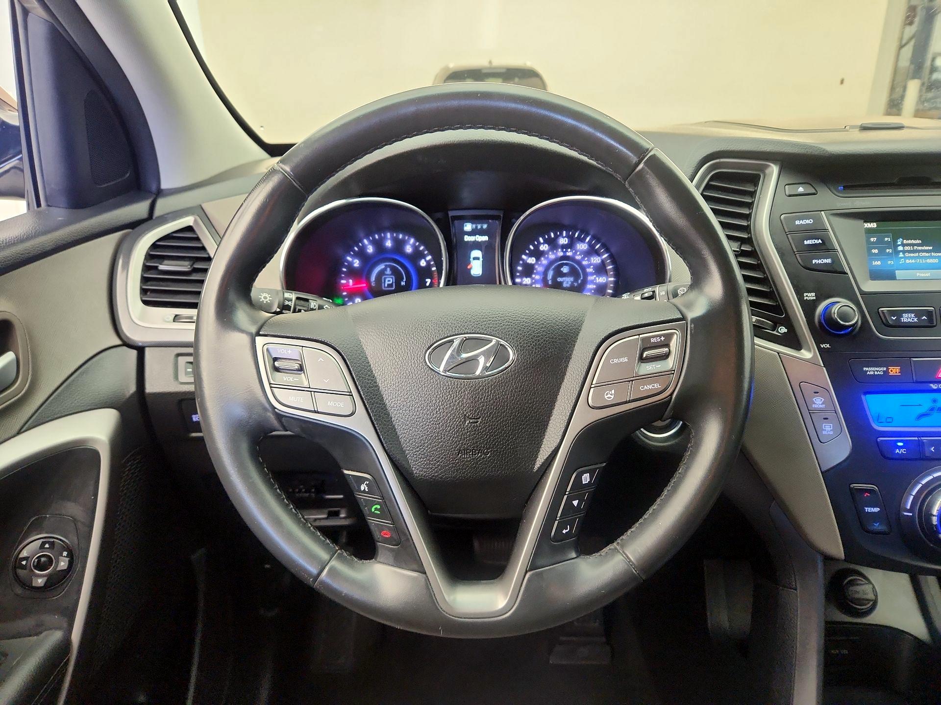 Thumbnail: 2015 Hyundai Santa Fe - 10