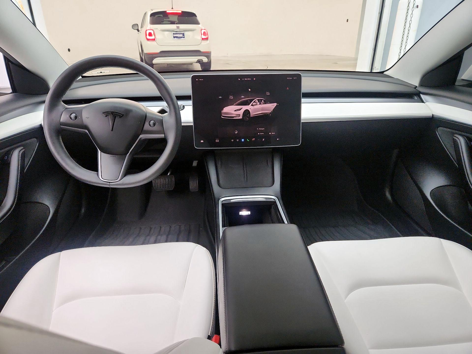 Thumbnail: 2022 Tesla Model 3 - 9