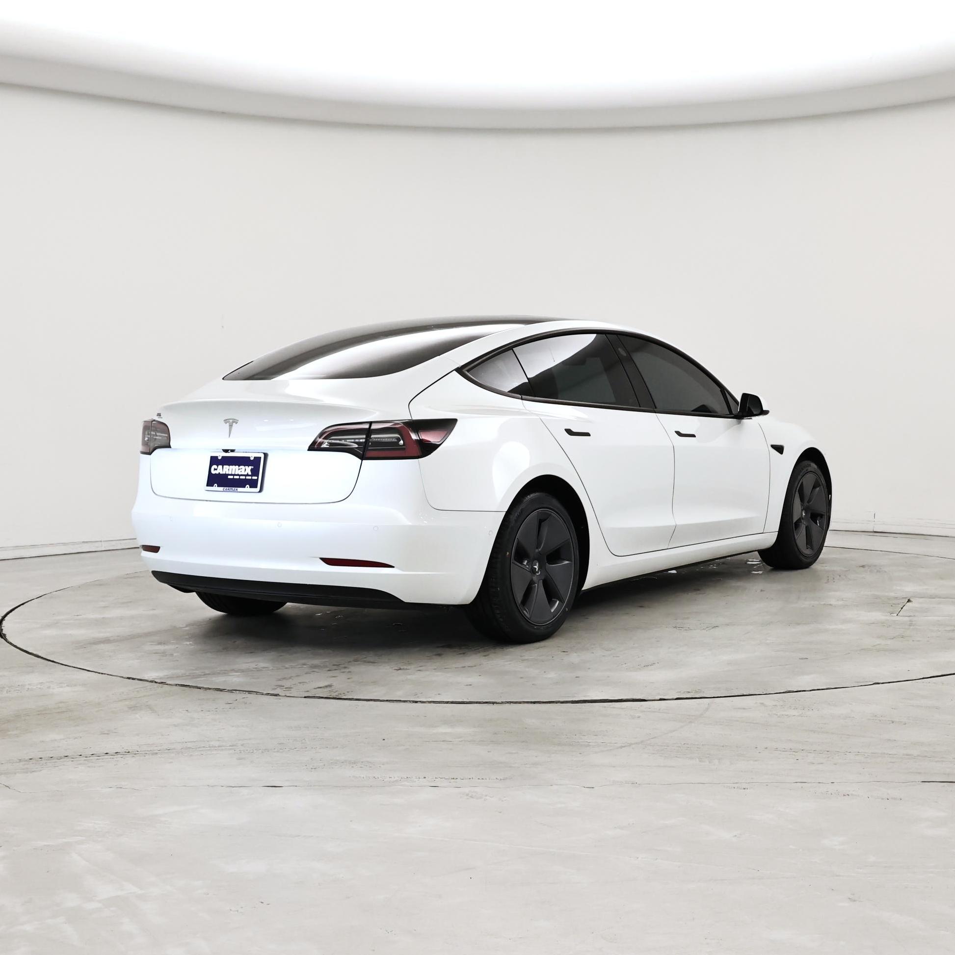 Thumbnail: 2022 Tesla Model 3 - 8