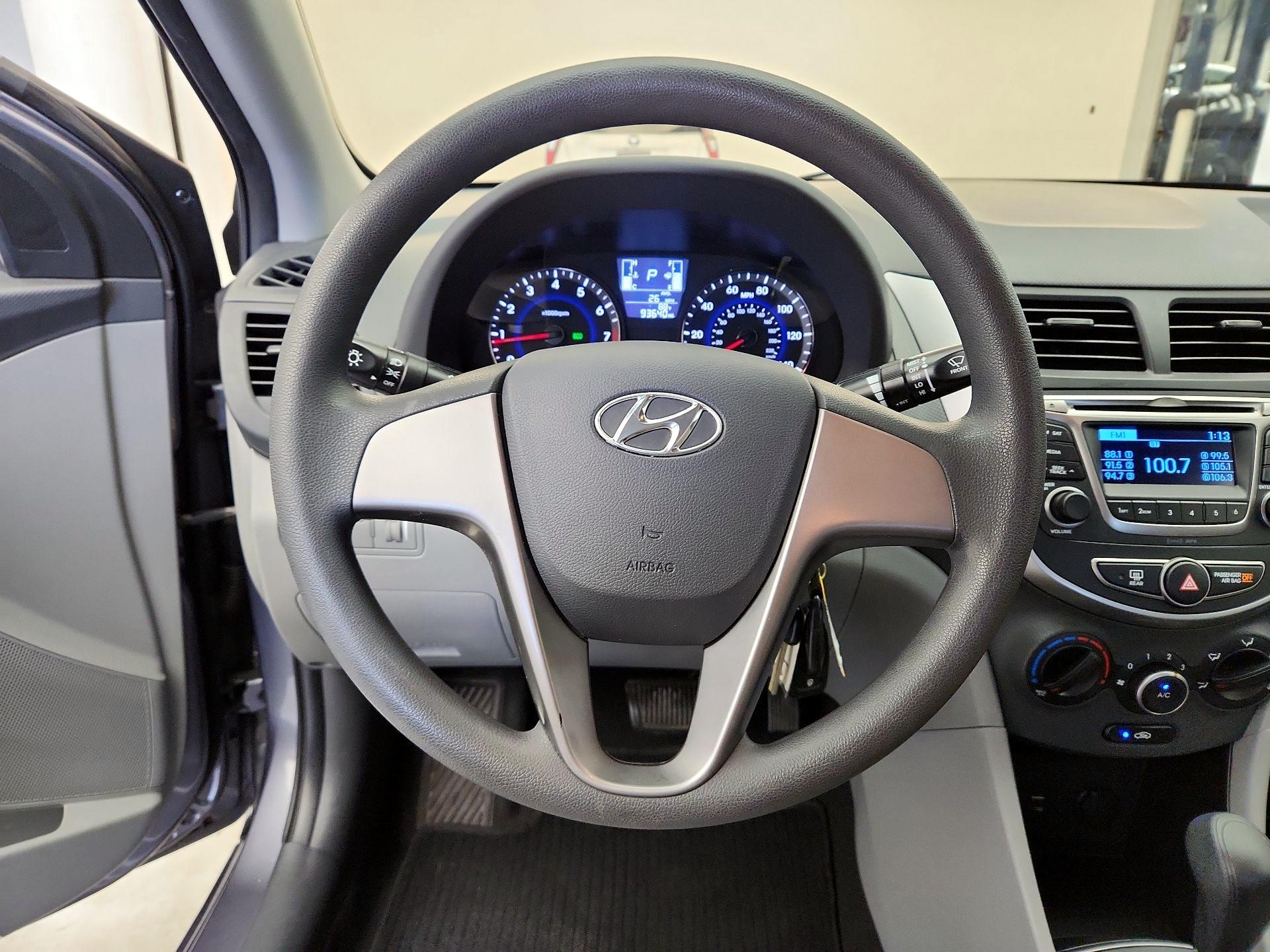 Thumbnail: 2016 Hyundai Accent - 10