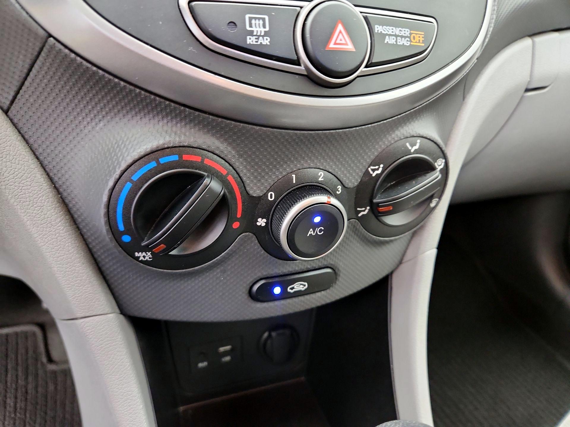 Thumbnail: 2016 Hyundai Accent - 15