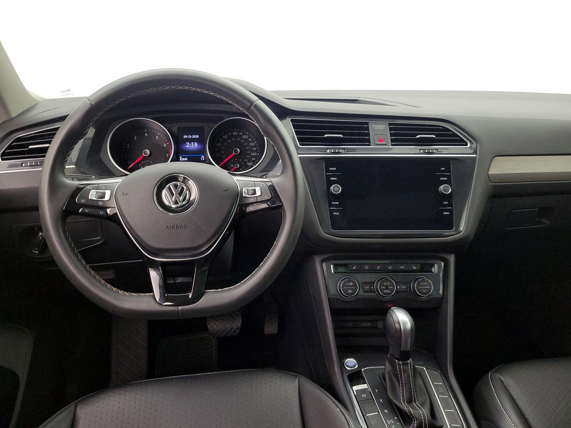 Thumbnail: 2021 Volkswagen Tiguan - 10
