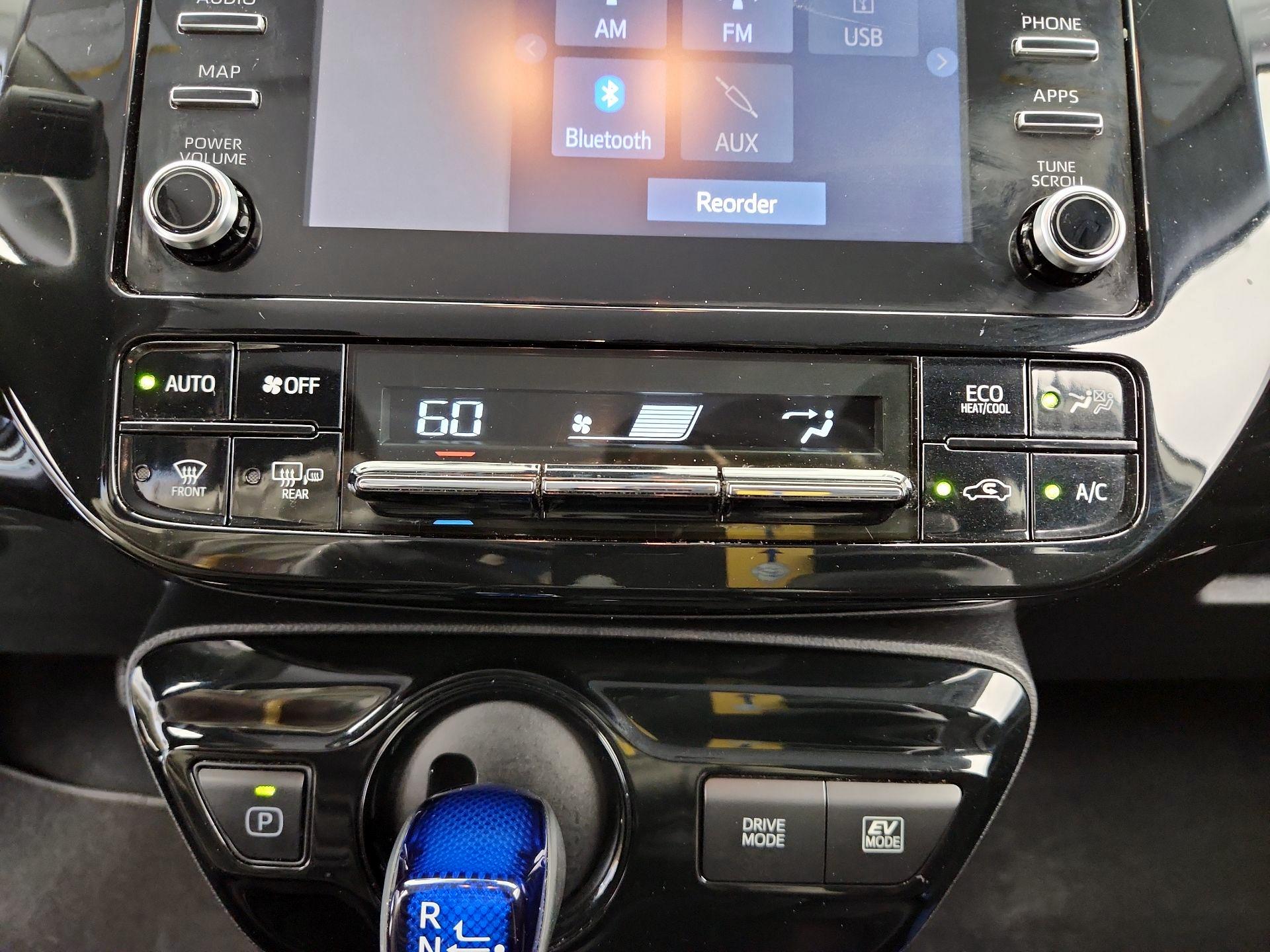 Thumbnail: 2020 Toyota Prius - 16