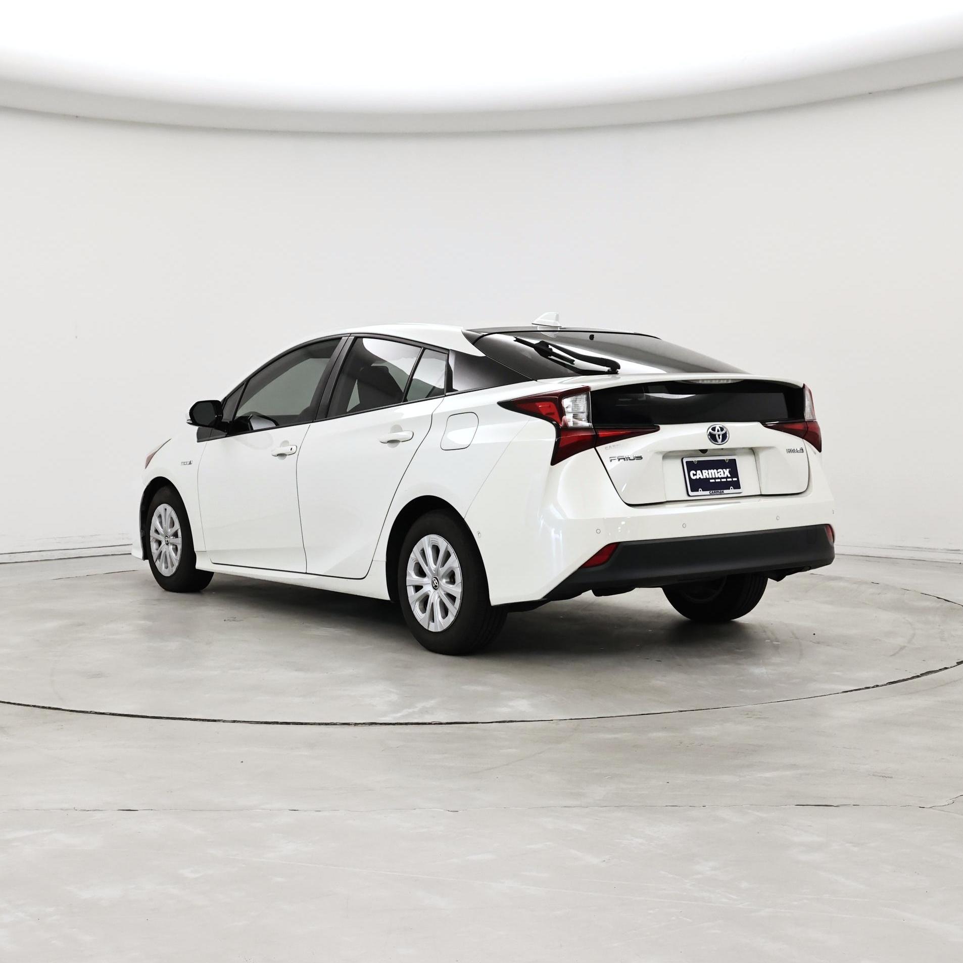 Thumbnail: 2020 Toyota Prius - 2