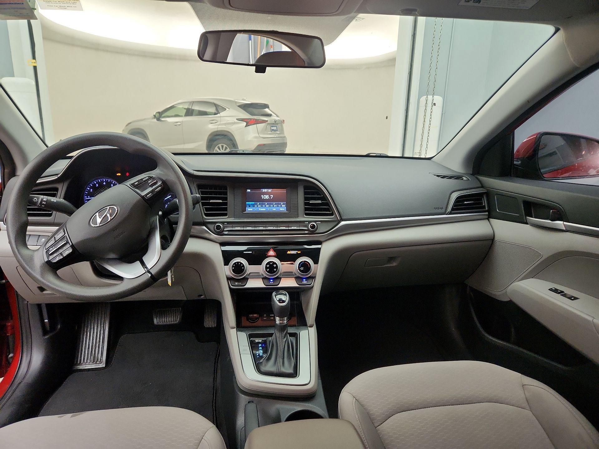 Thumbnail: 2019 Hyundai Elantra - 9