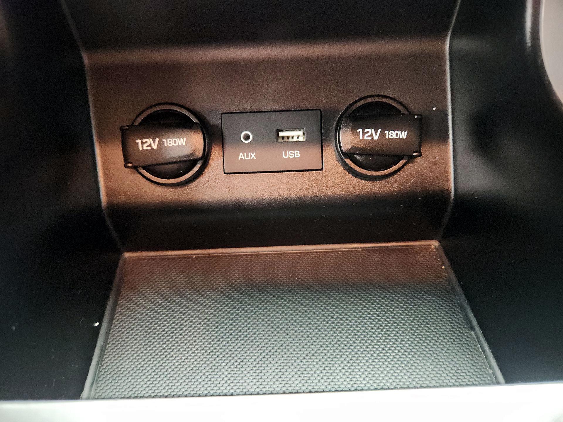 Thumbnail: 2019 Hyundai Elantra - 18