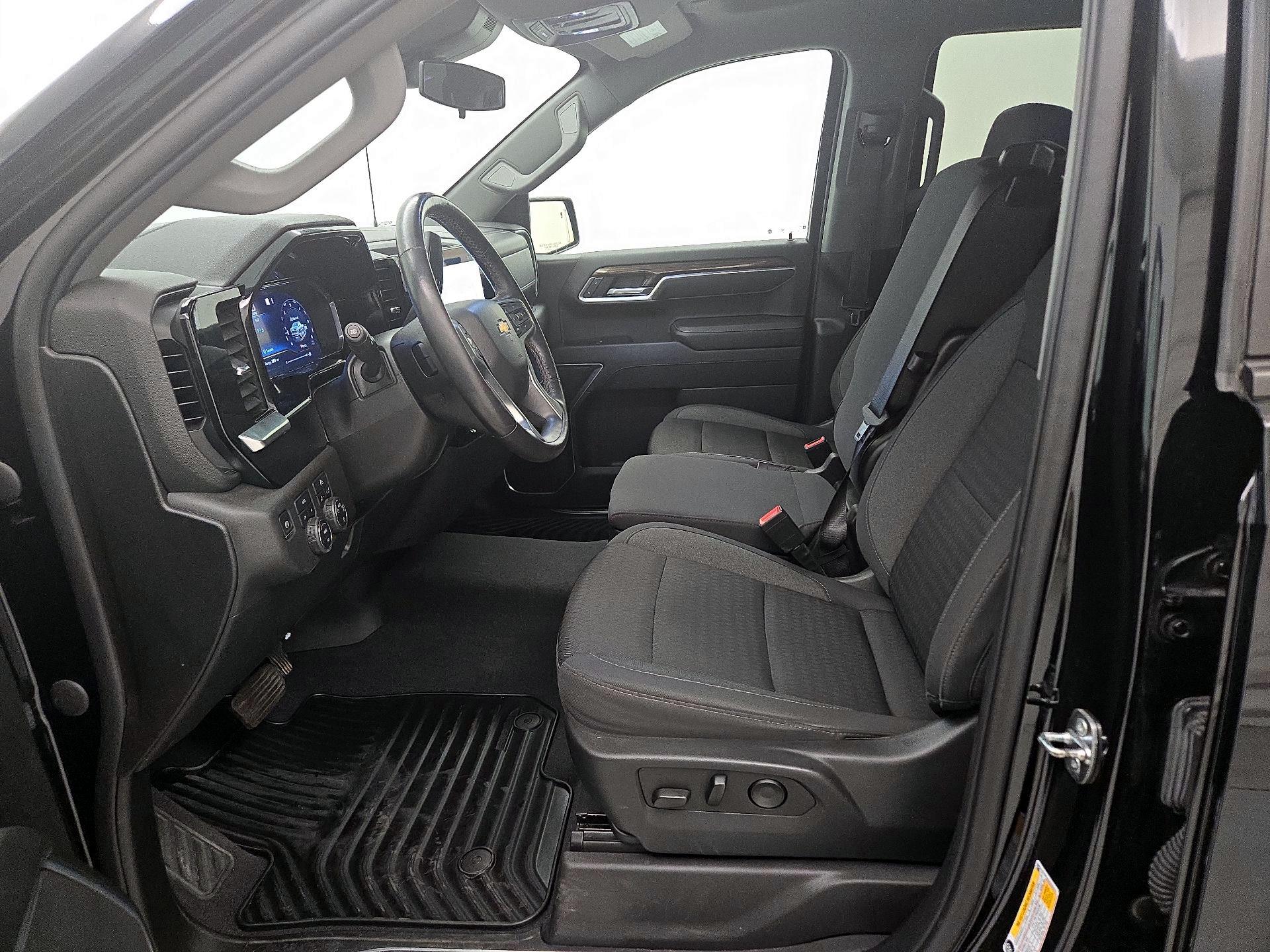 Thumbnail: 2022 Chevrolet Silverado 1500 - 11