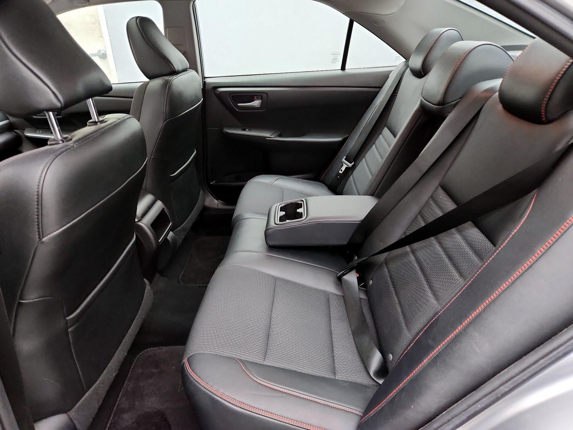 Thumbnail: 2016 Toyota Camry - 20