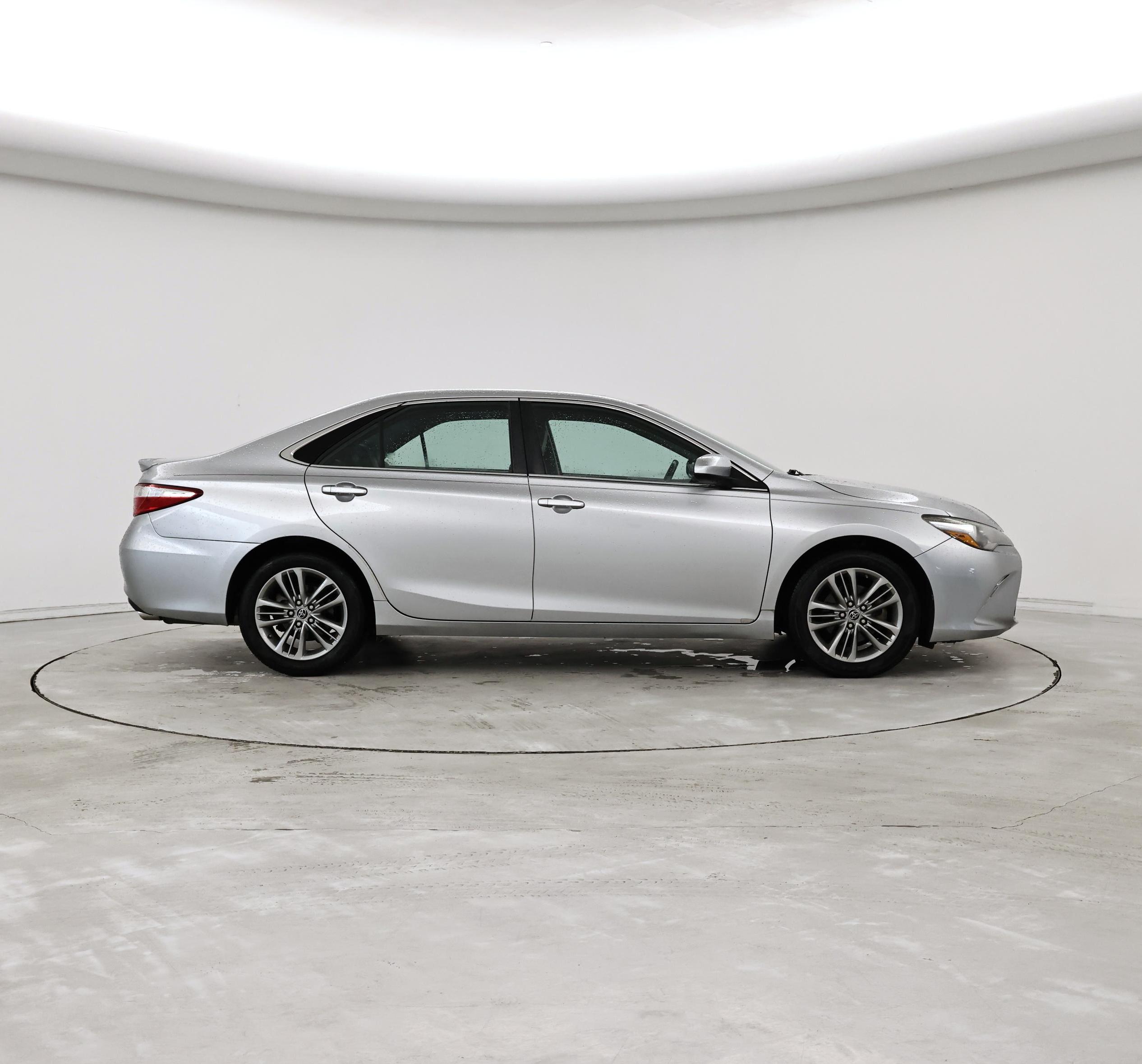 Thumbnail: 2016 Toyota Camry - 7