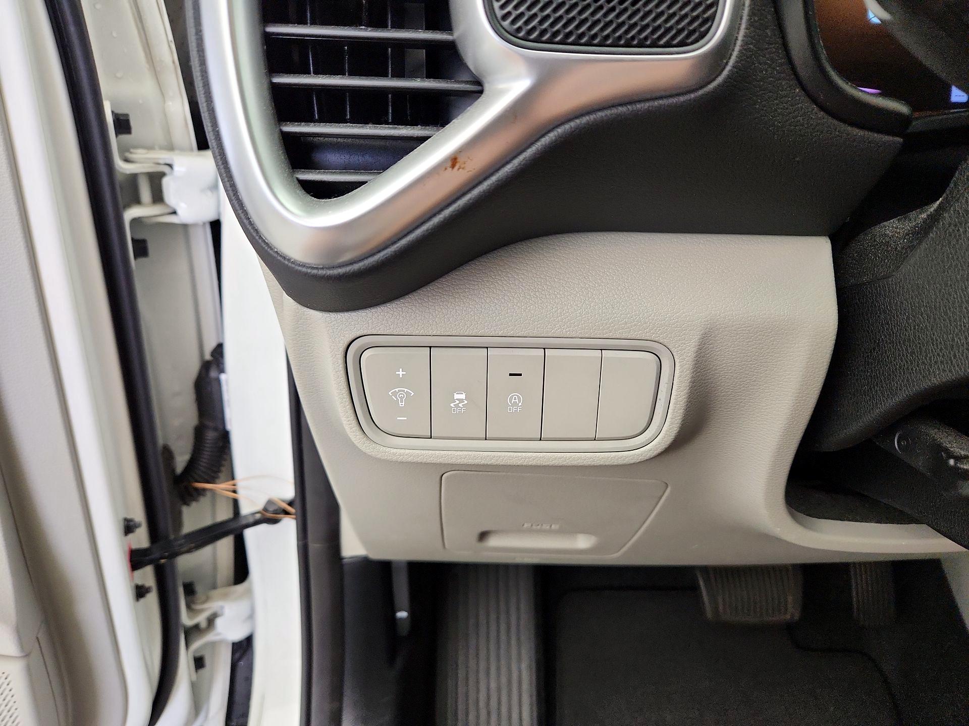 Thumbnail: 2023 Kia Soul - 13