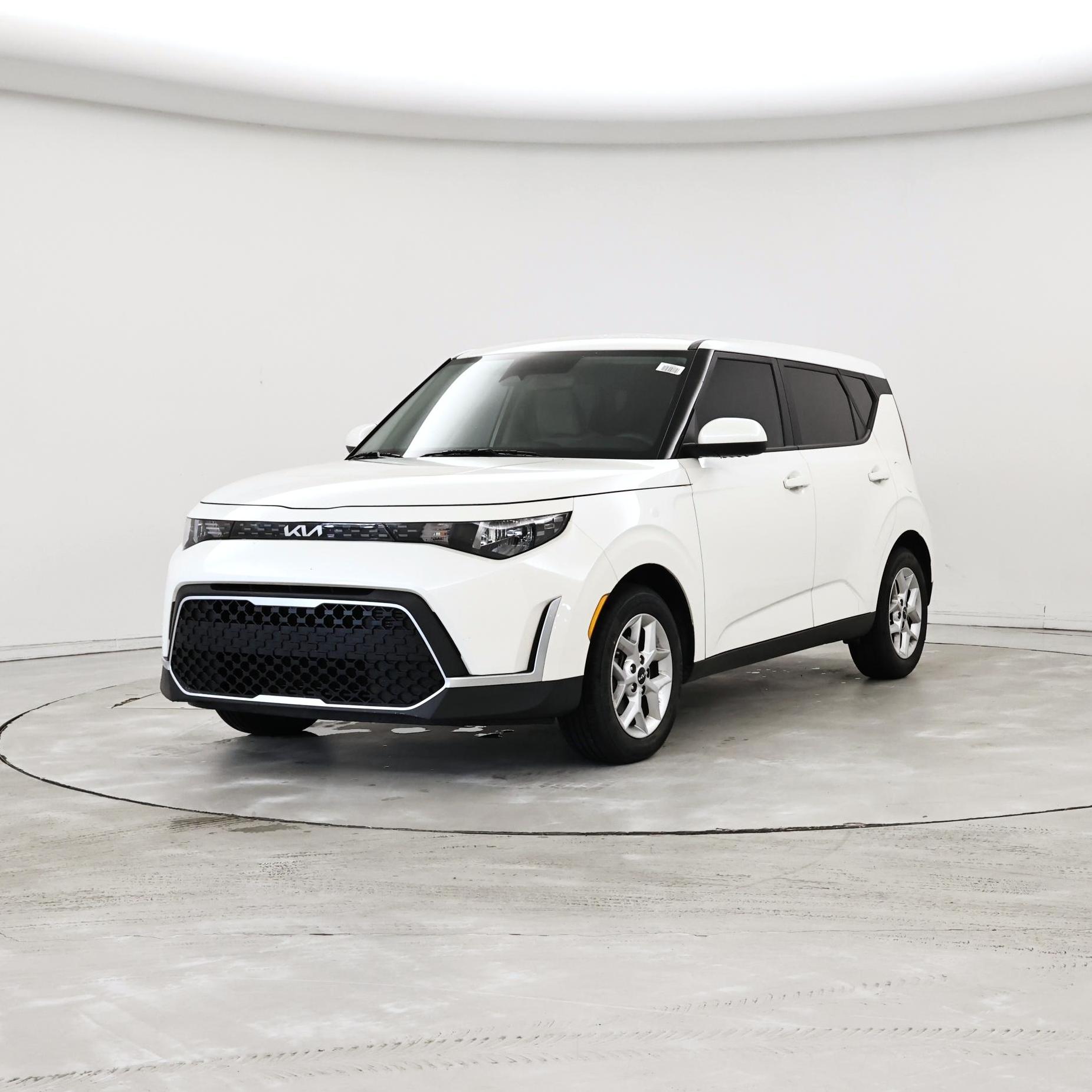 Thumbnail: 2023 Kia Soul - 4