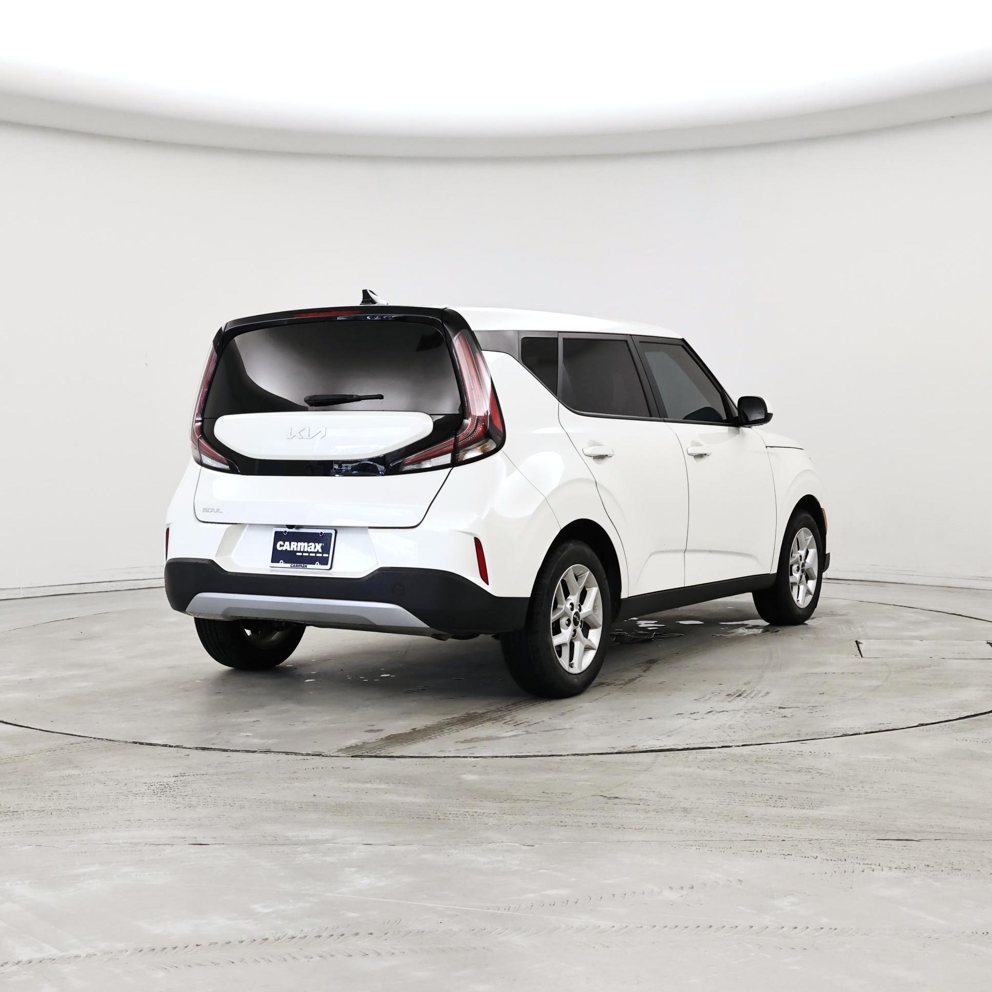 Thumbnail: 2023 Kia Soul - 8