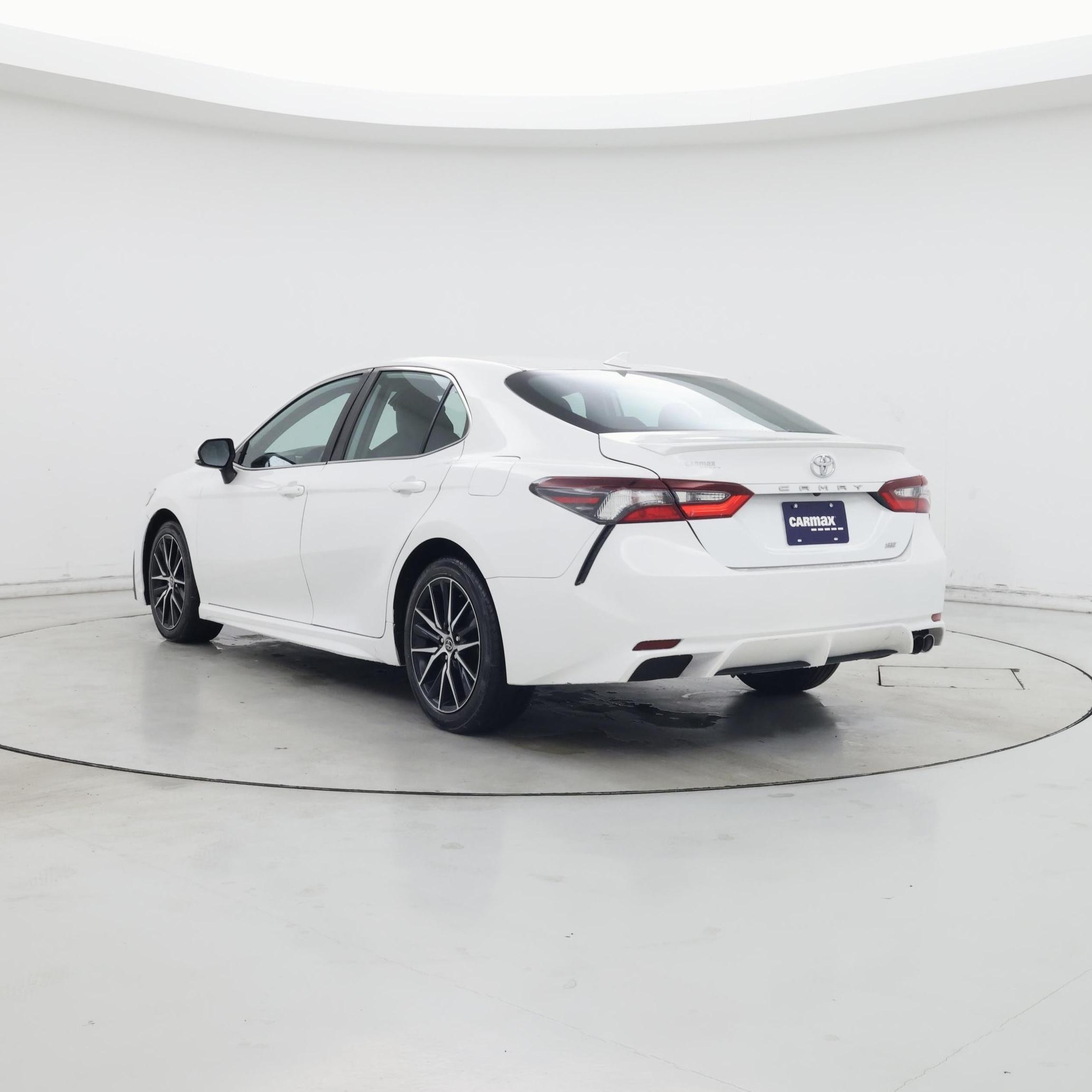Thumbnail: 2022 Toyota Camry - 2