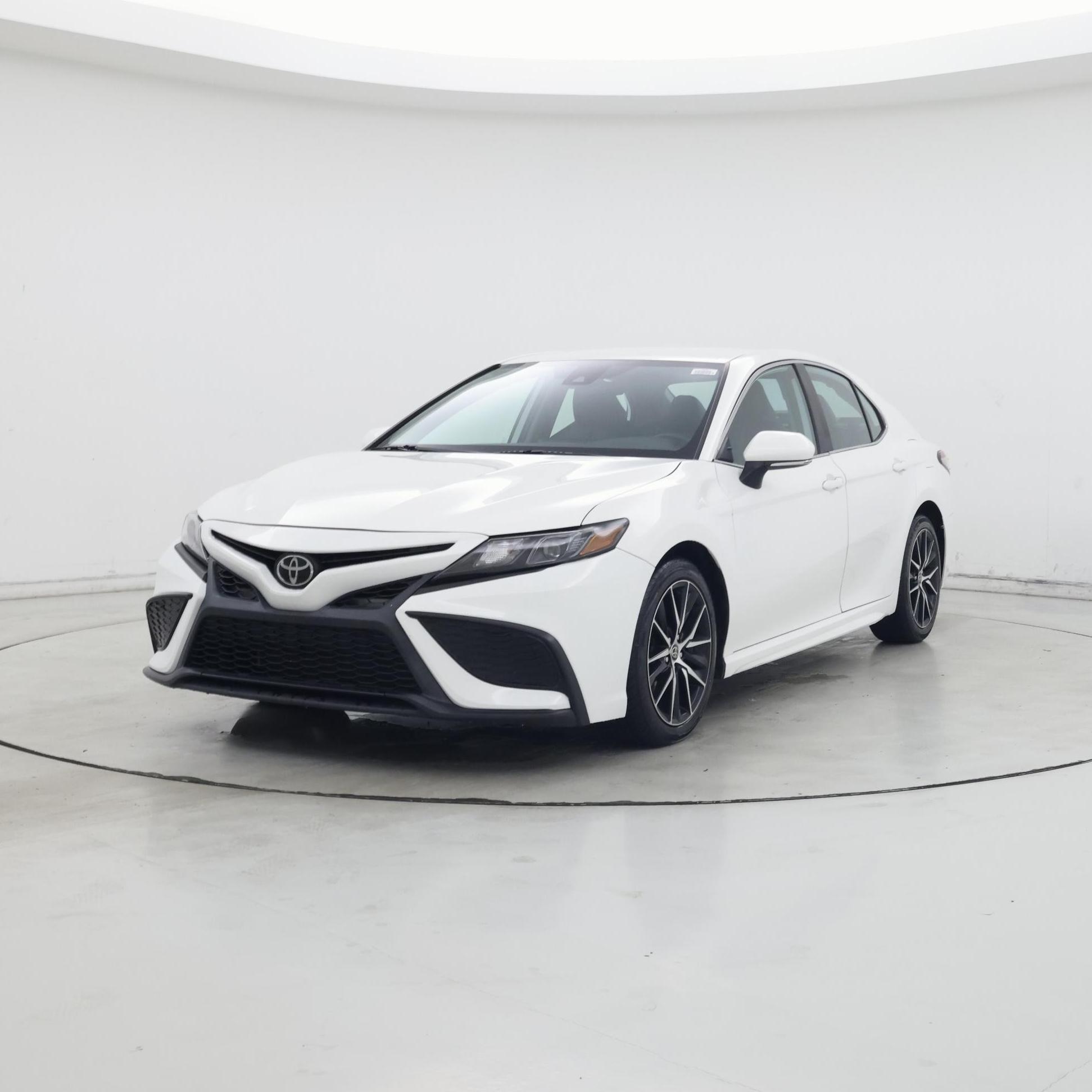 Thumbnail: 2022 Toyota Camry - 4