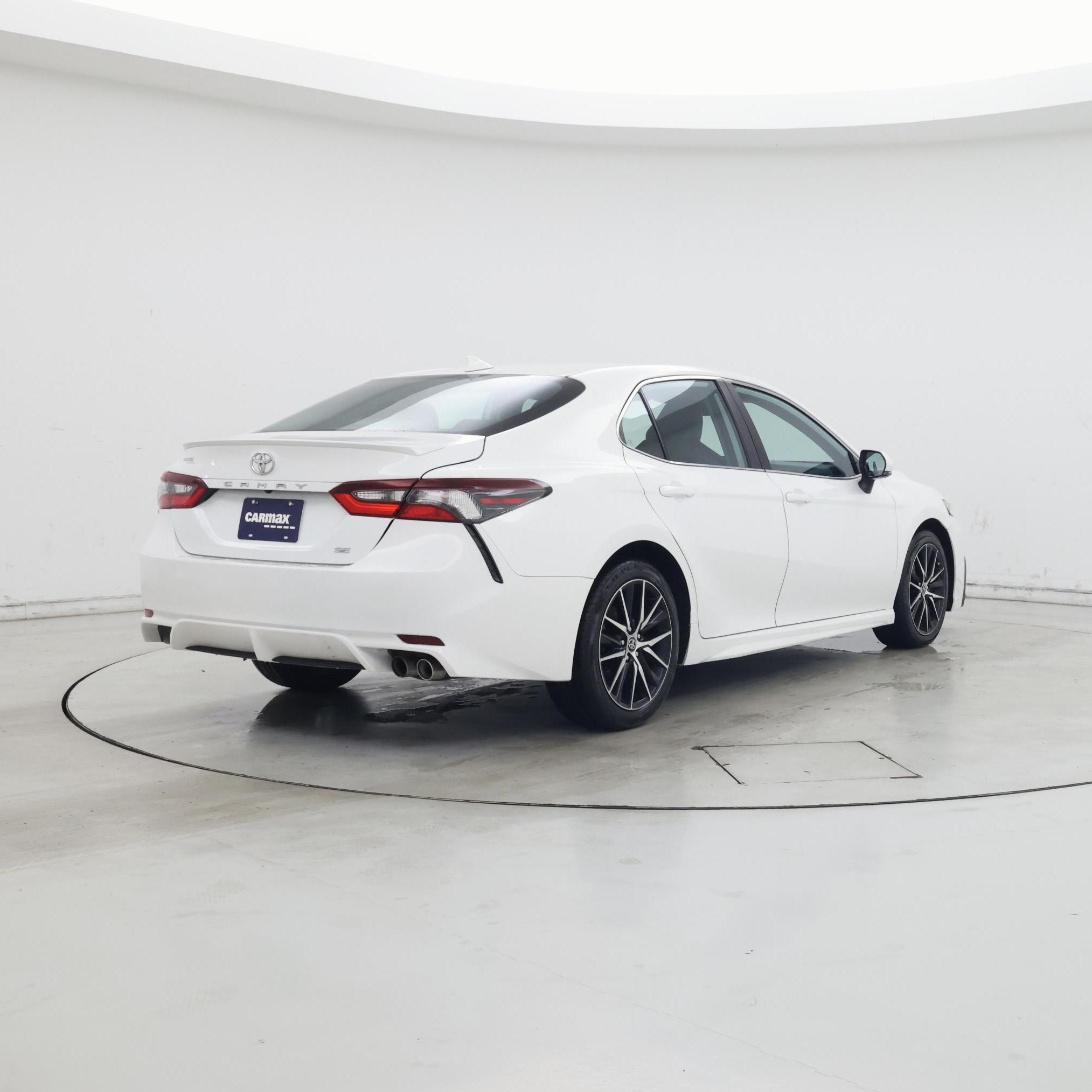 Thumbnail: 2022 Toyota Camry - 8